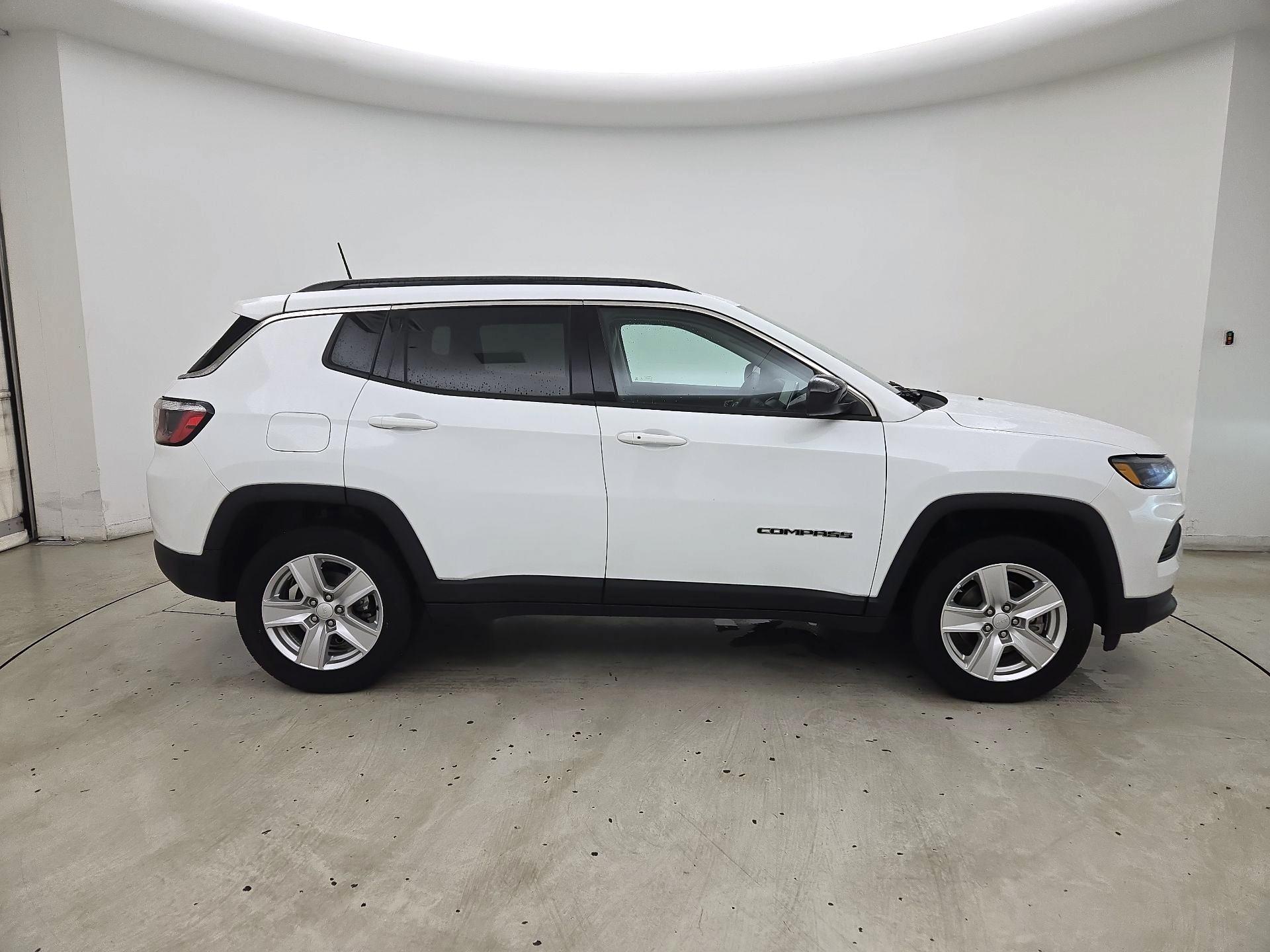 Thumbnail: 2022 Jeep Compass - 4