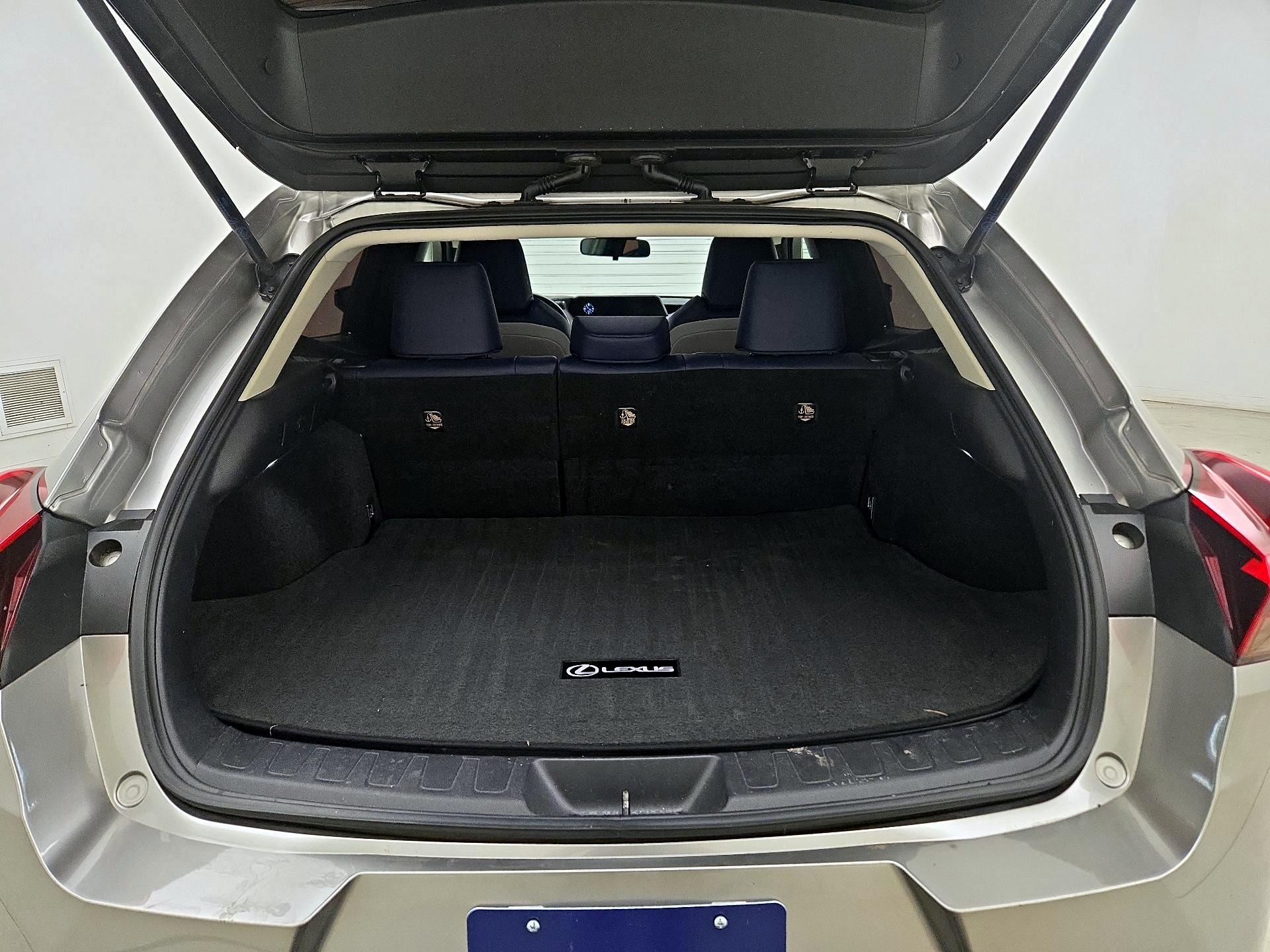 Thumbnail: 2020 Lexus UX - 20
