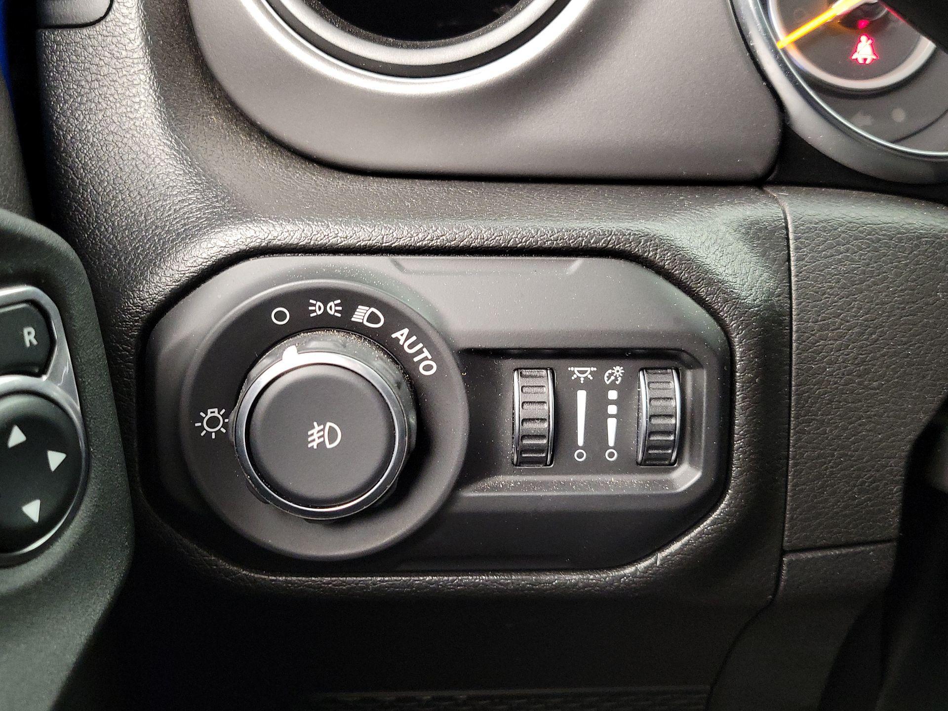 Thumbnail: 2022 Jeep Wrangler - 13