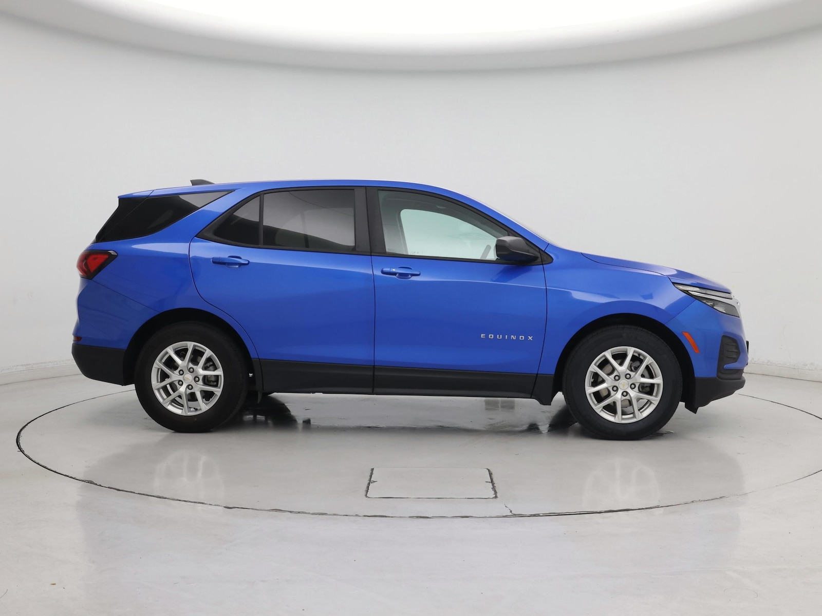 2024 Chevrolet Equinox LS - Photo 8
