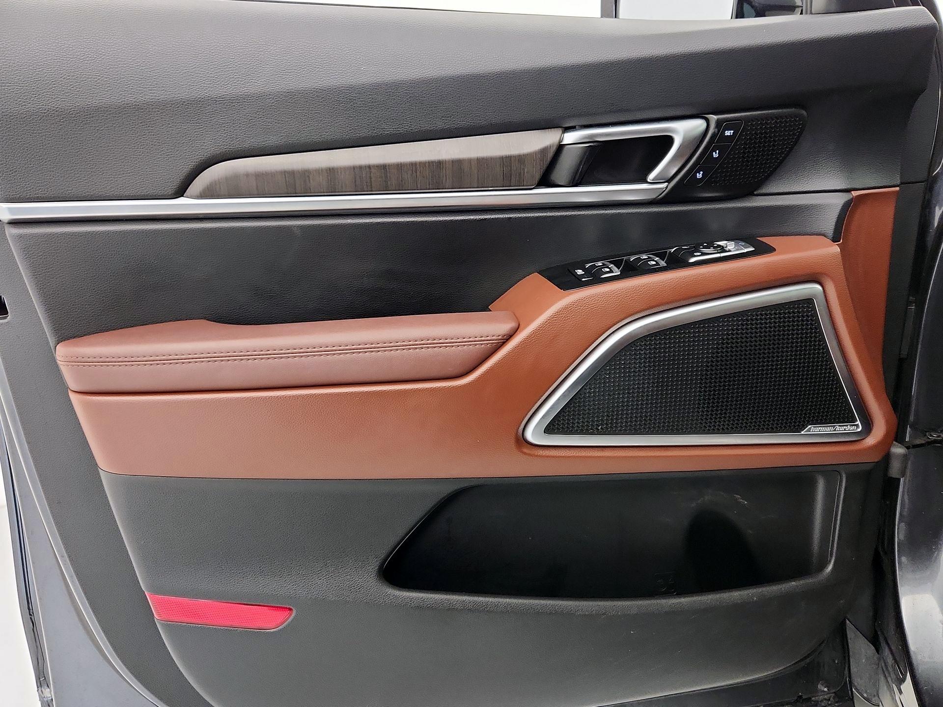 Thumbnail: 2023 Kia Telluride - 12