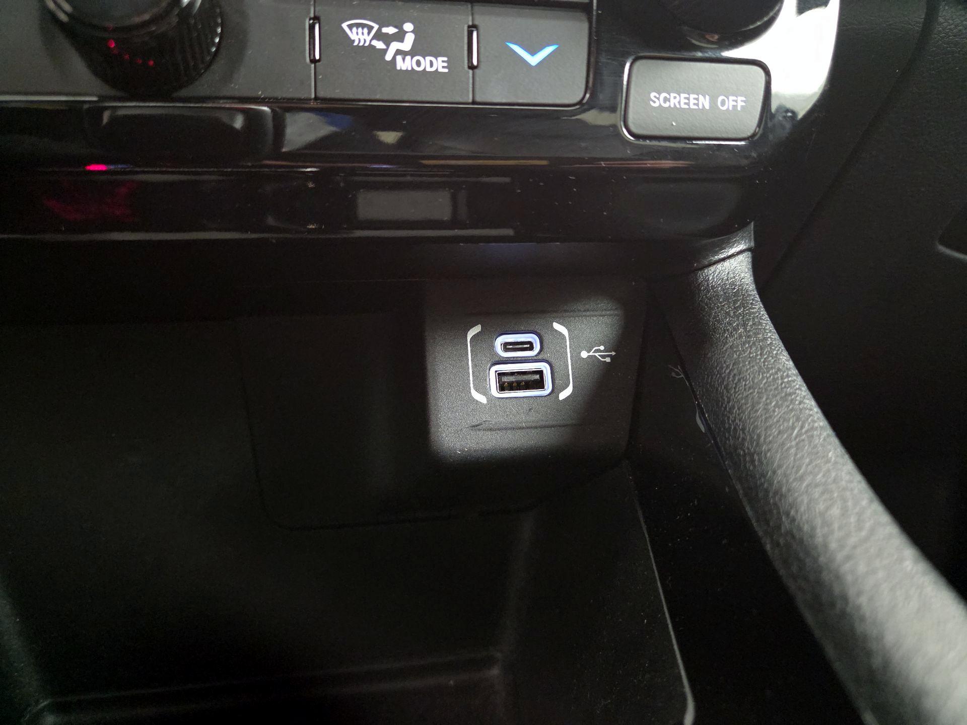 Thumbnail: 2022 Jeep Compass - 18