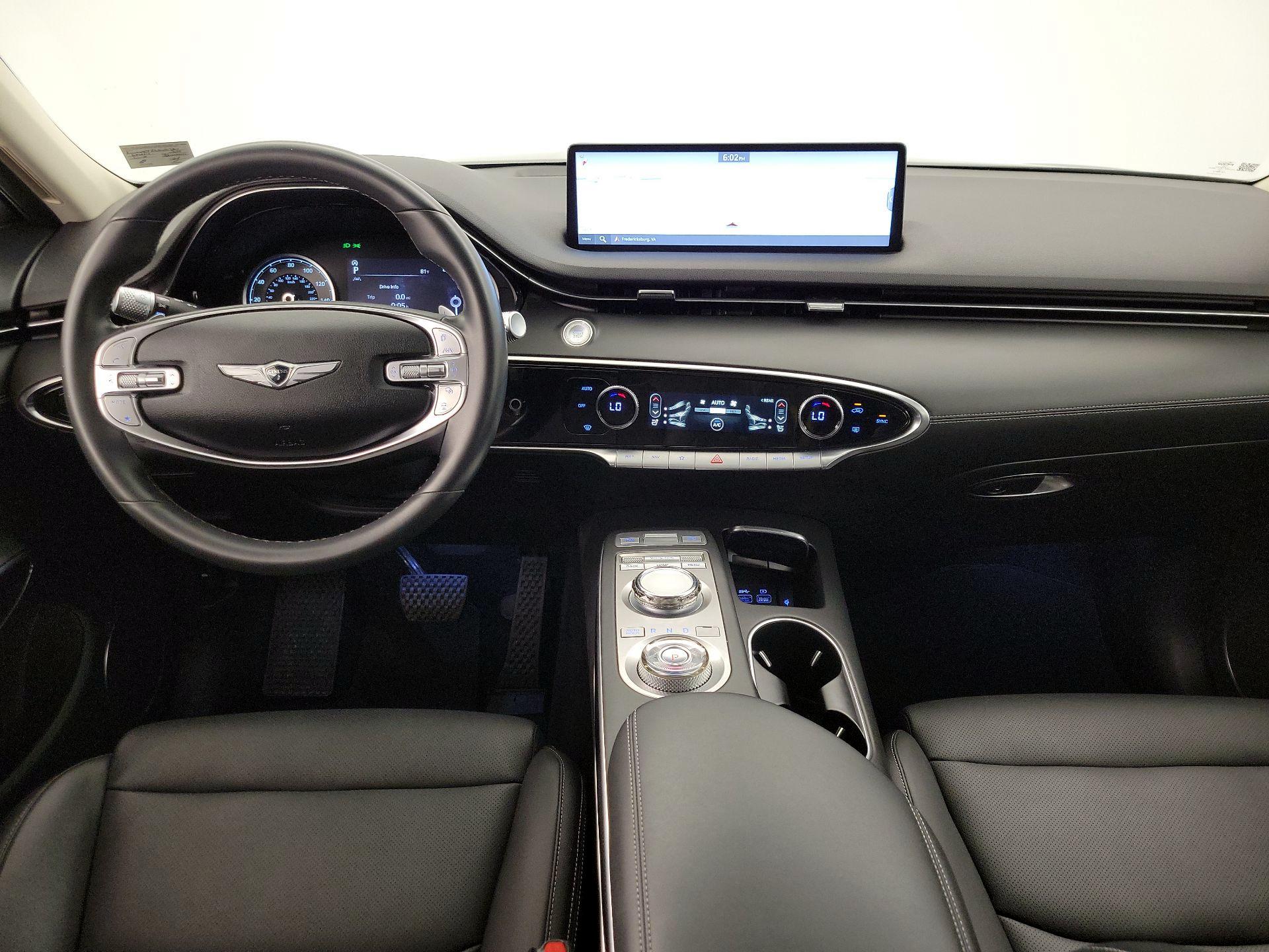 Thumbnail: 2025 Genesis GV70 - 9