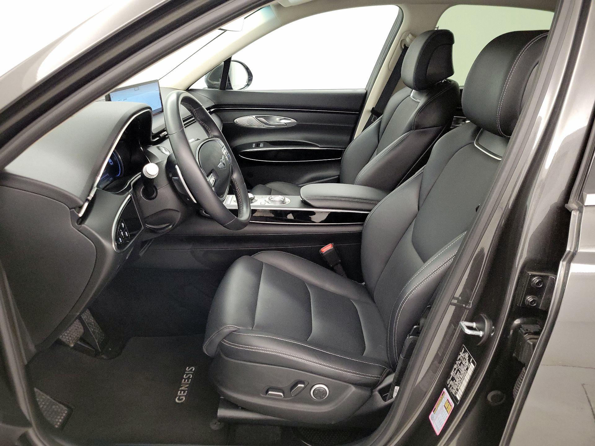 Thumbnail: 2025 Genesis GV70 - 11