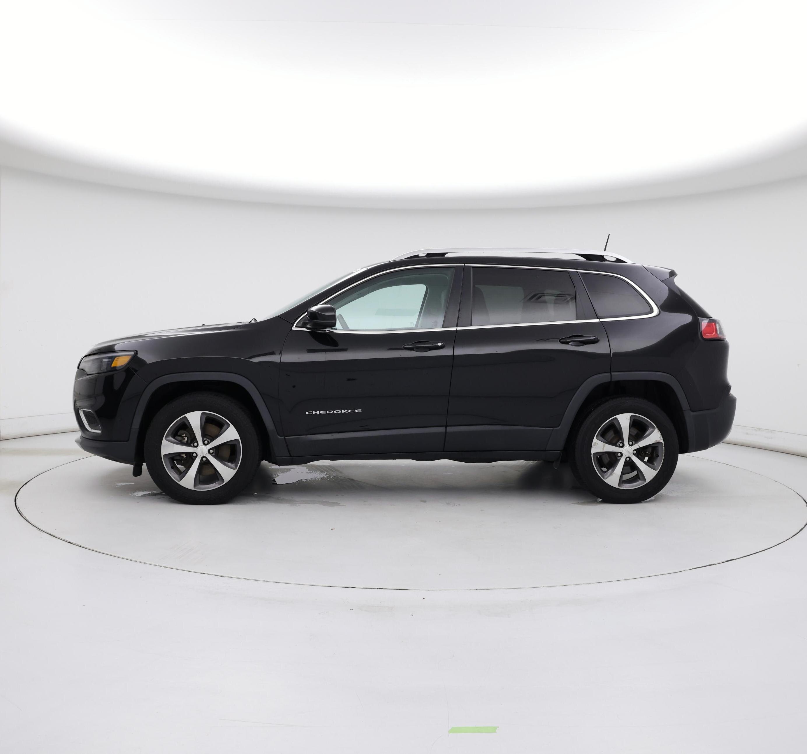 Thumbnail: 2019 Jeep Cherokee - 3