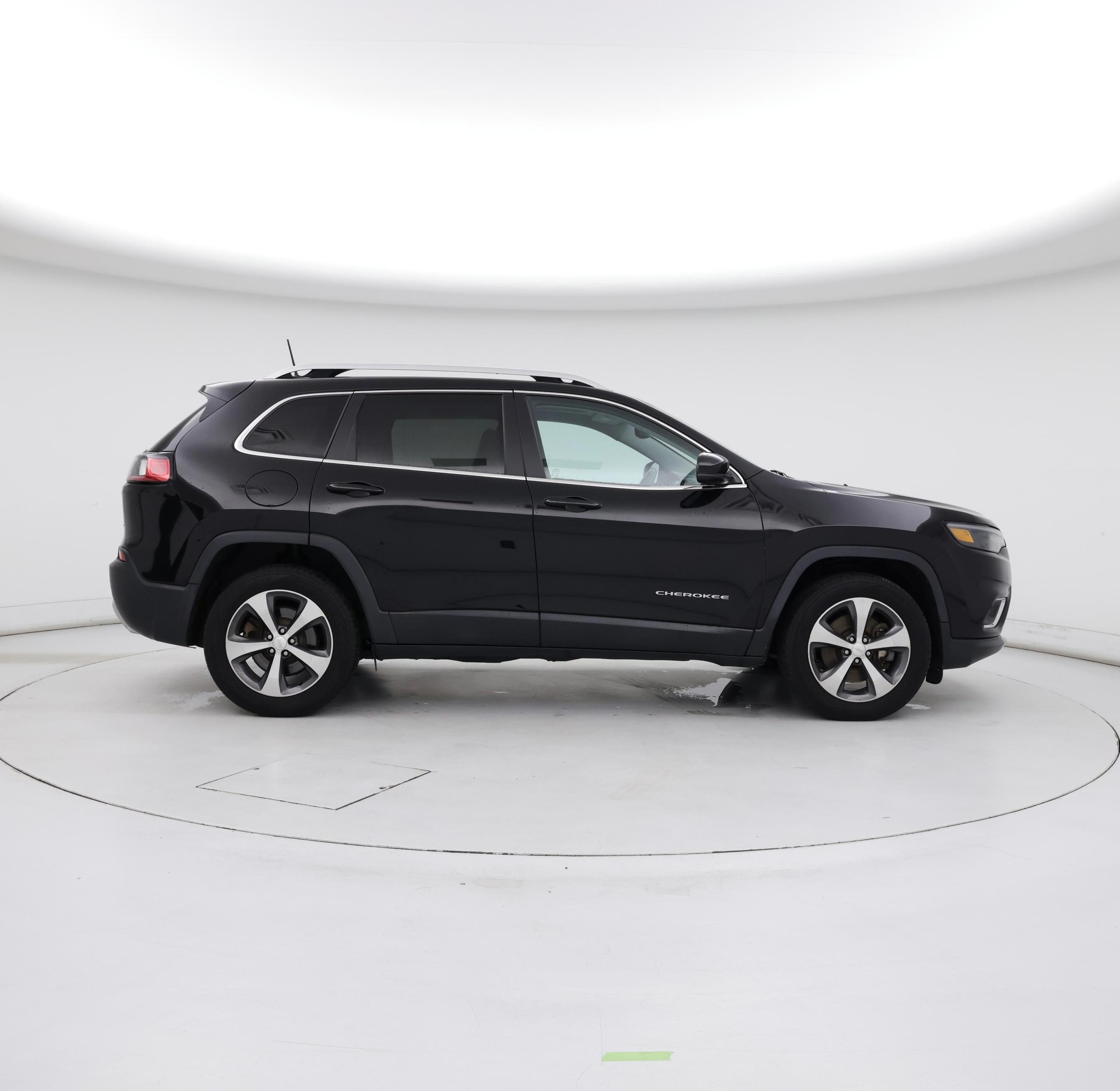 Thumbnail: 2019 Jeep Cherokee - 7