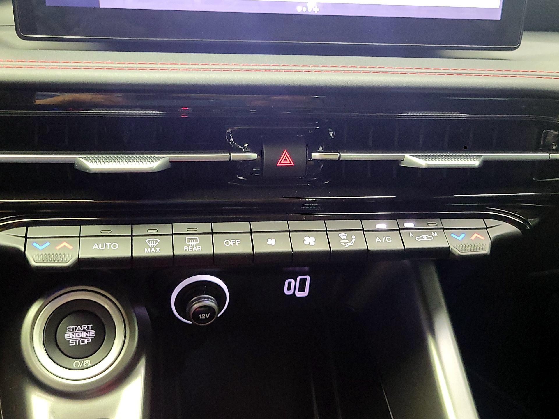 Thumbnail: 2024 Dodge Hornet - 14