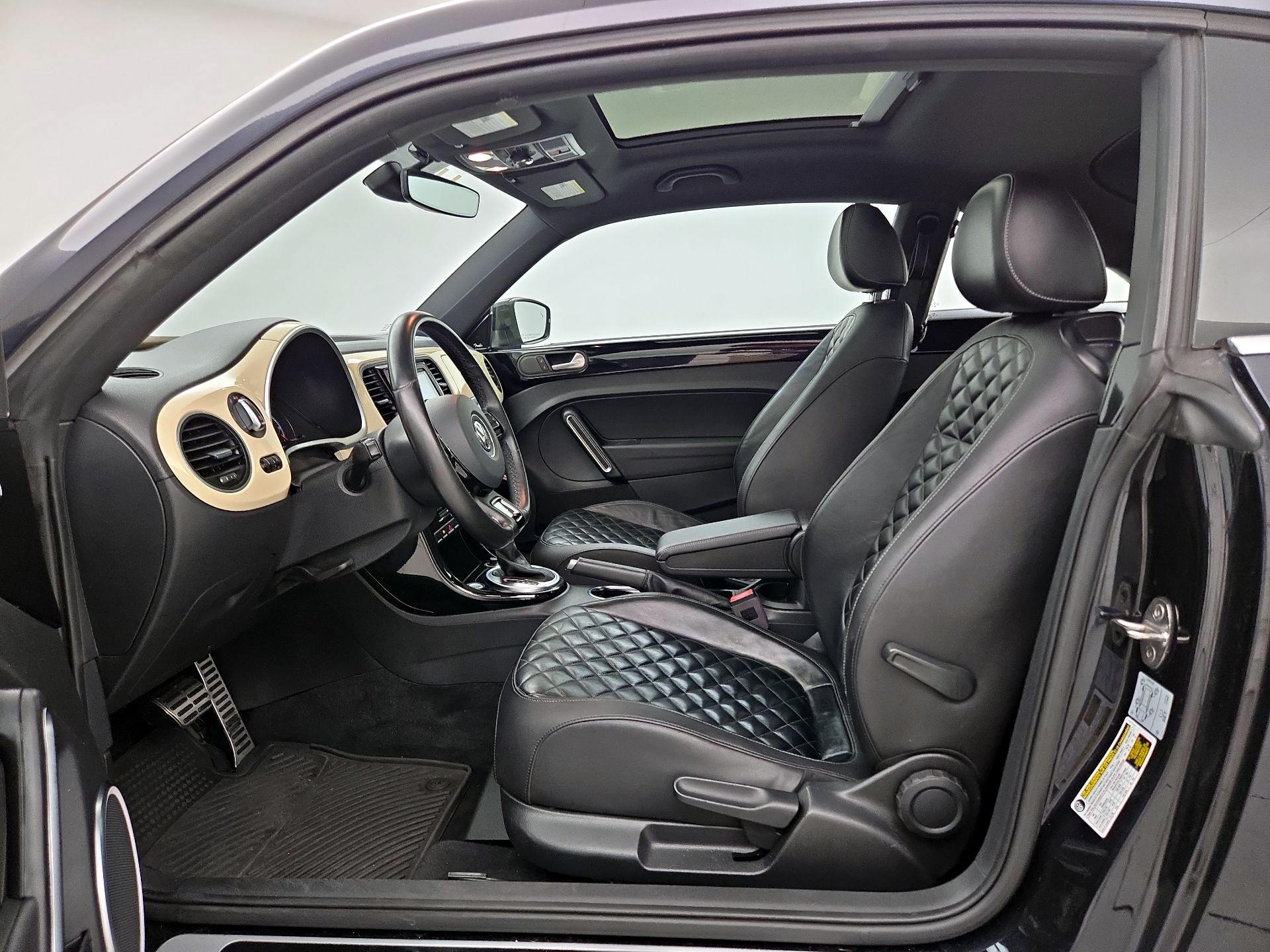Thumbnail: 2019 Volkswagen Beetle - 11