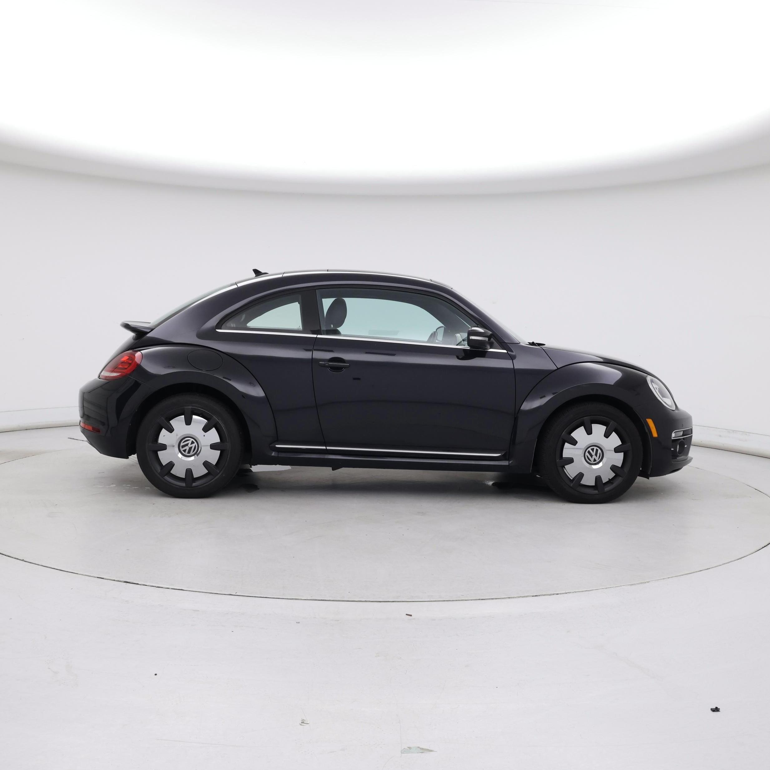 Thumbnail: 2019 Volkswagen Beetle - 7