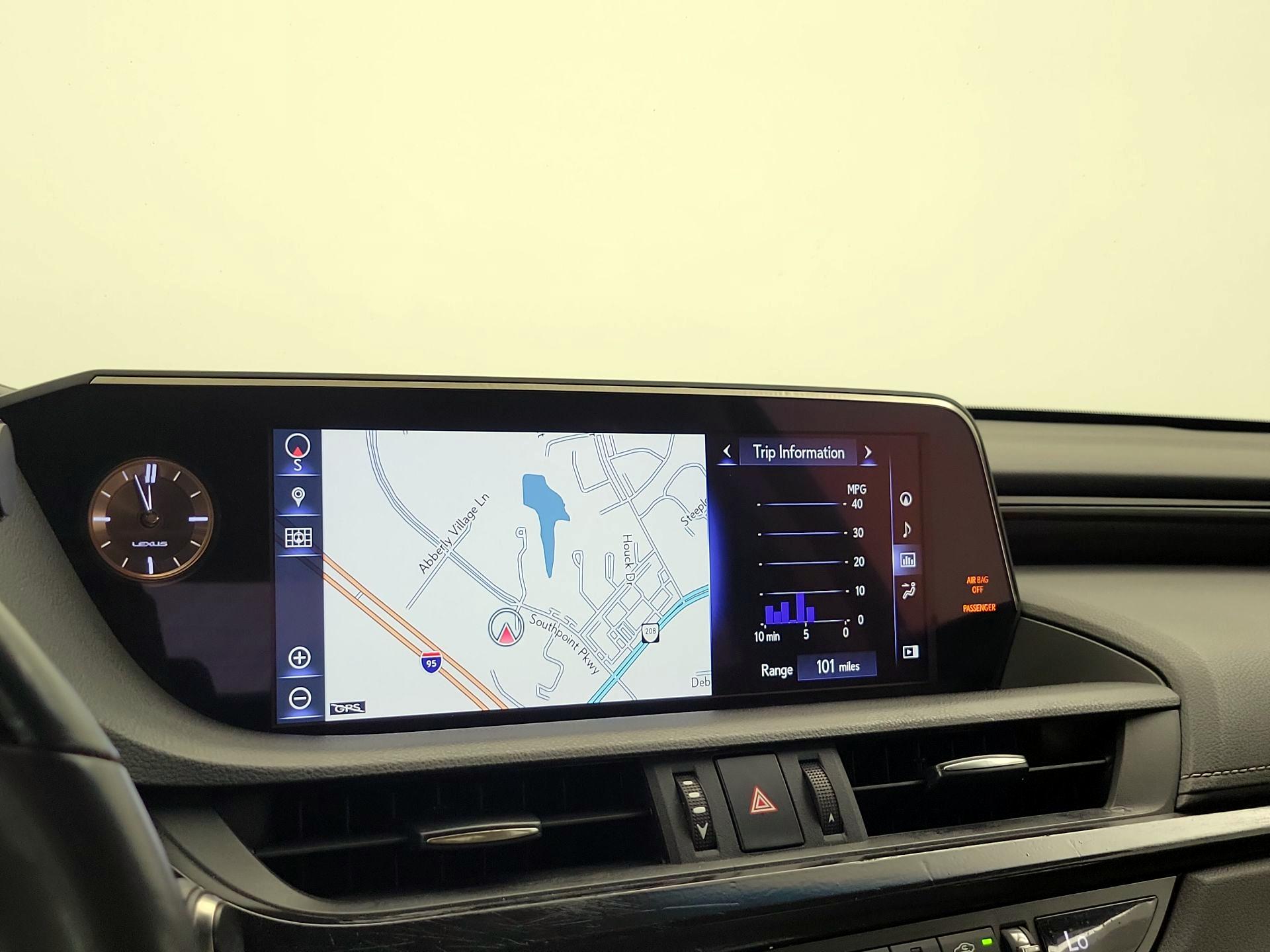 Thumbnail: 2019 Lexus ES - 13
