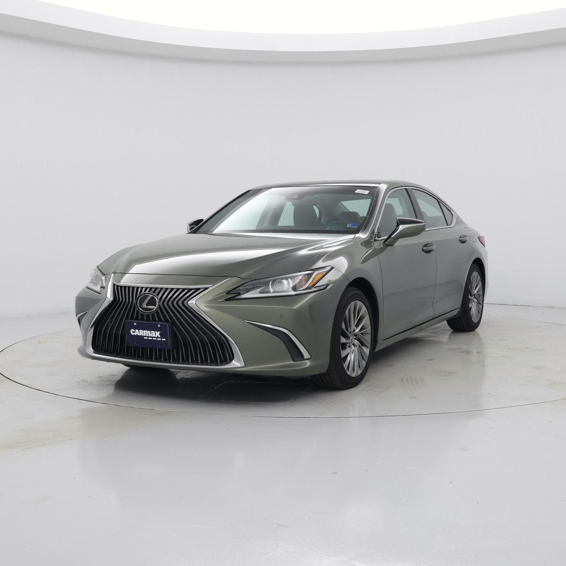 Thumbnail: 2019 Lexus ES - 4