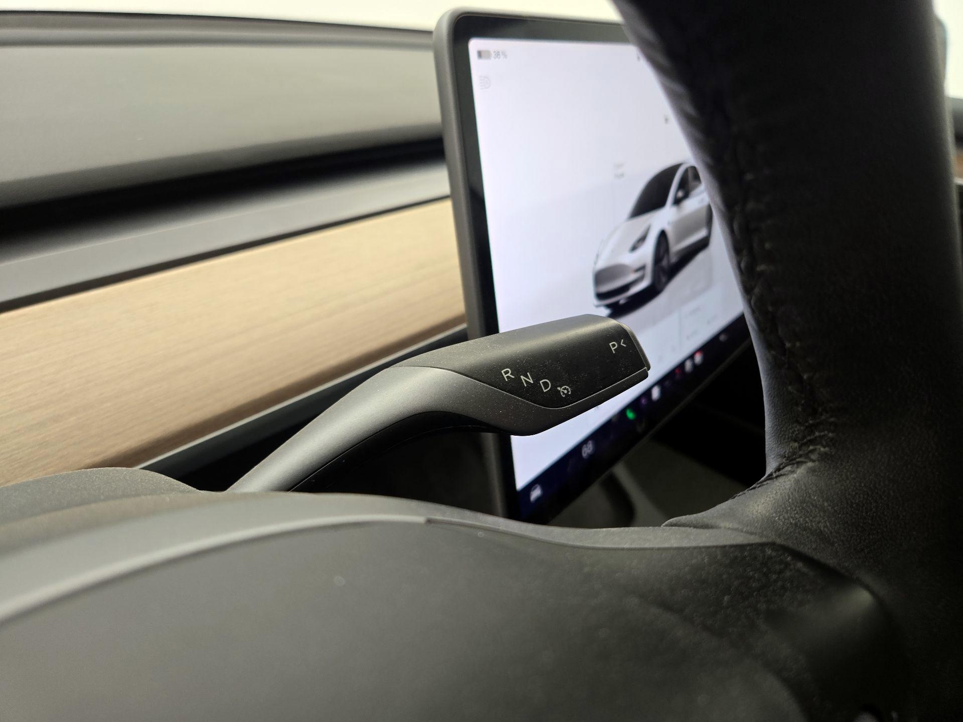 Thumbnail: 2023 Tesla Model 3 - 17