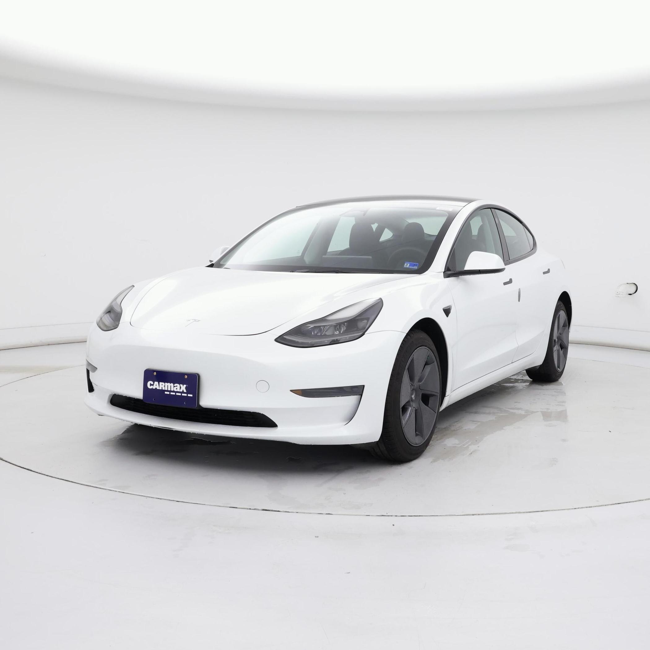 Thumbnail: 2023 Tesla Model 3 - 4