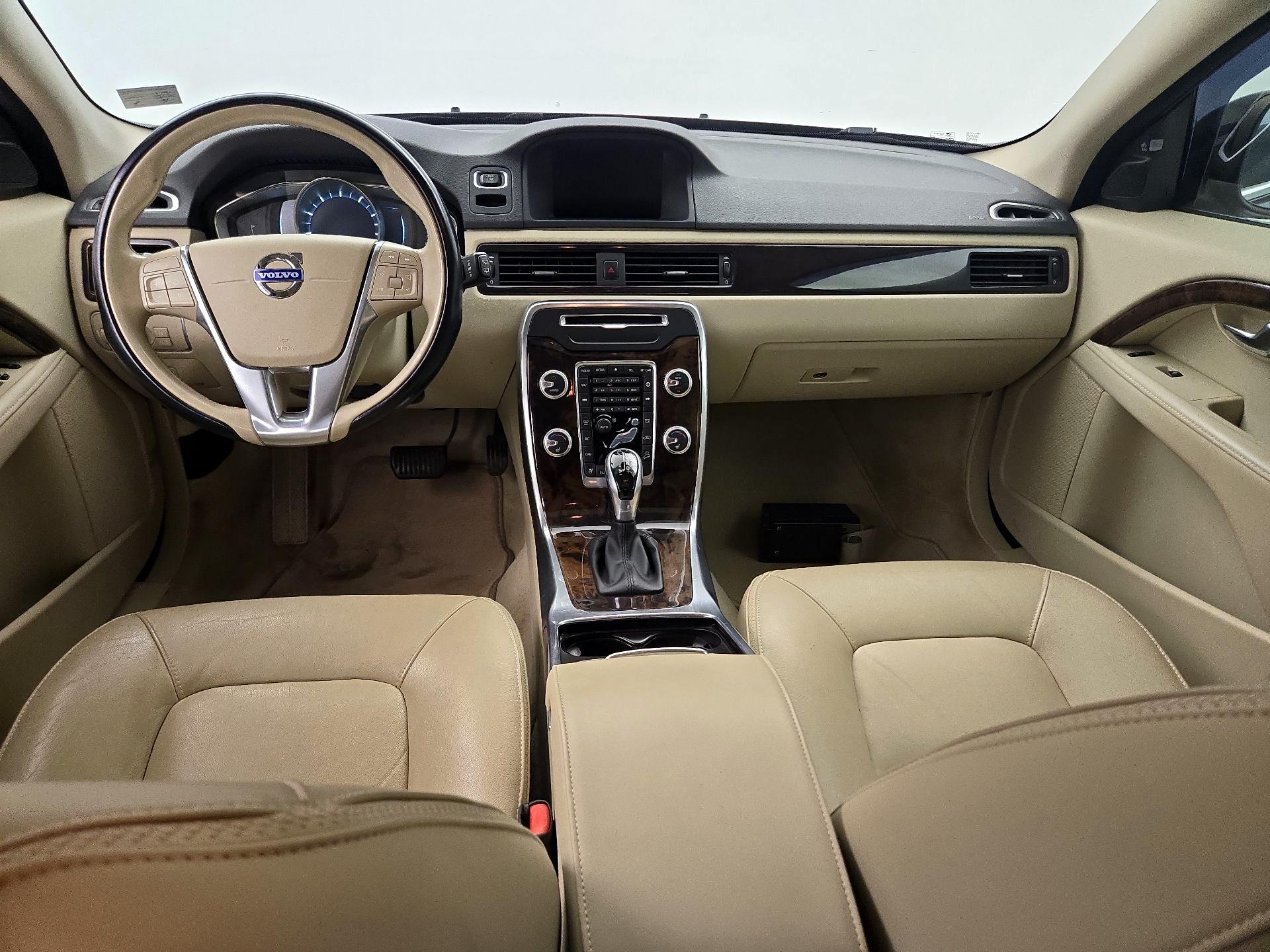 Thumbnail: 2015 Volvo XC70 - 9