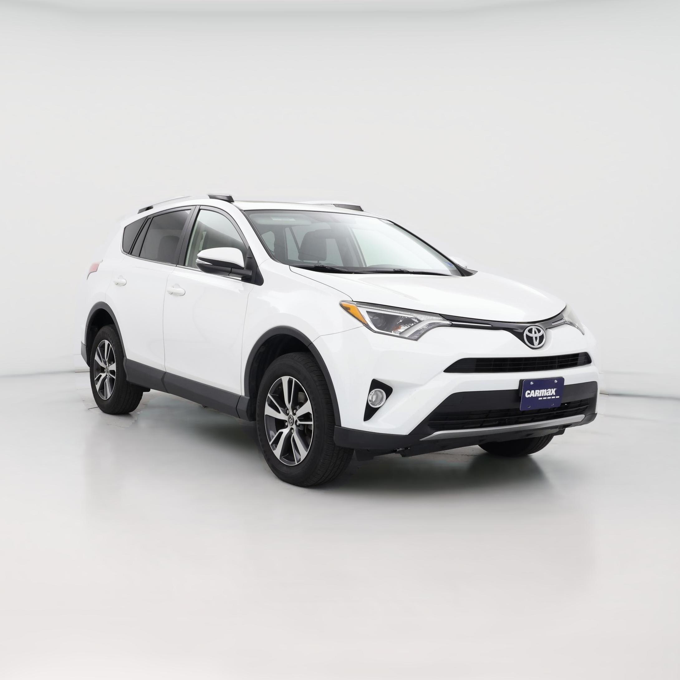Thumbnail: 2016 Toyota RAV4 - 1