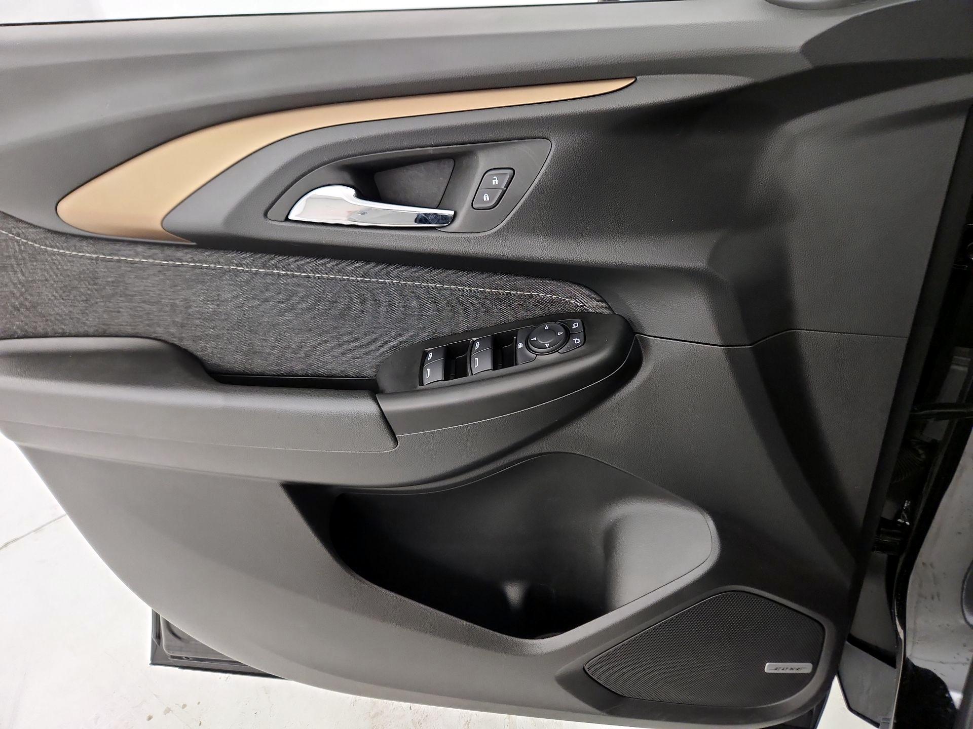 Thumbnail: 2021 Chevrolet TrailBlazer - 12