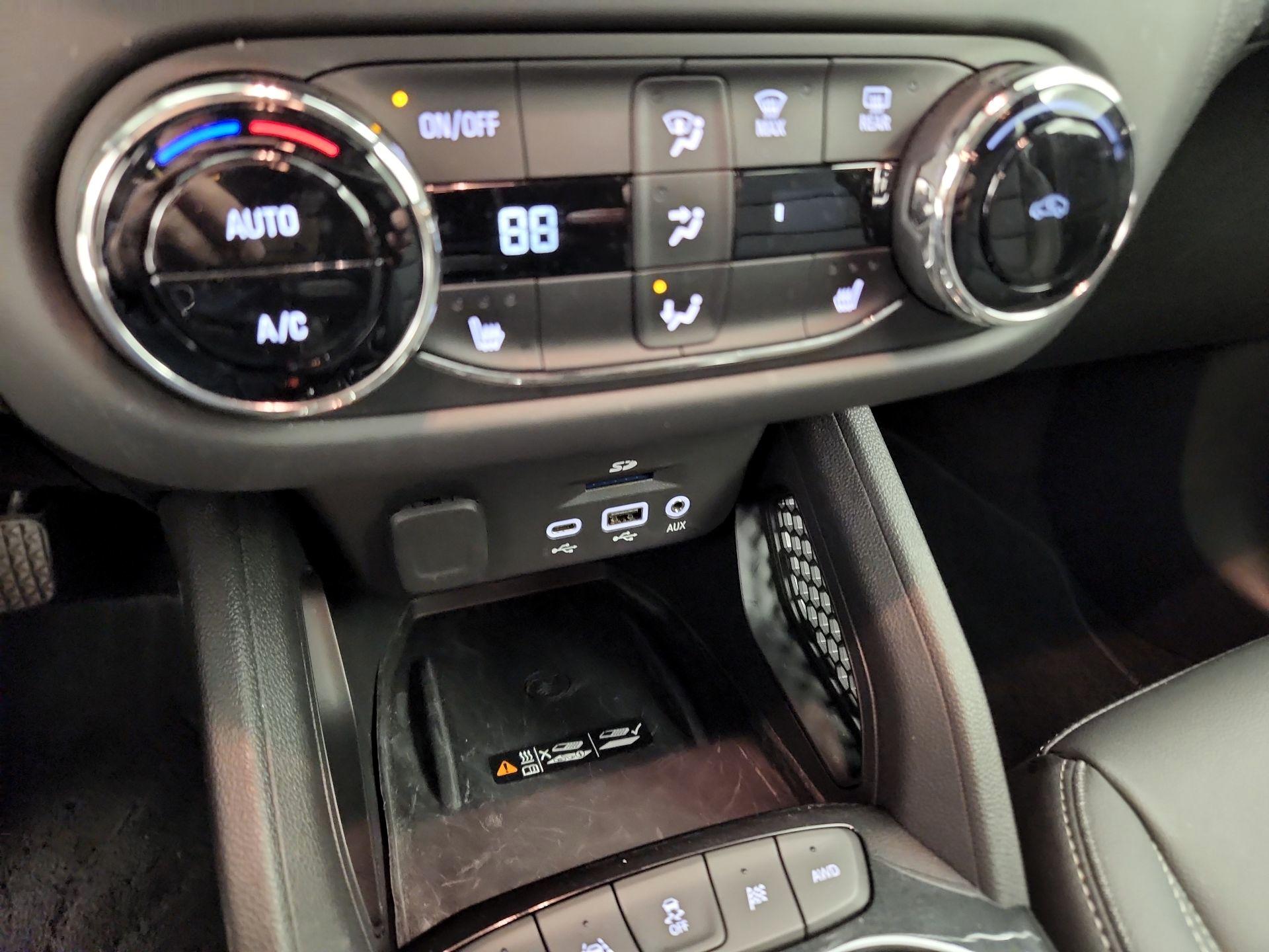 Thumbnail: 2021 Chevrolet TrailBlazer - 16