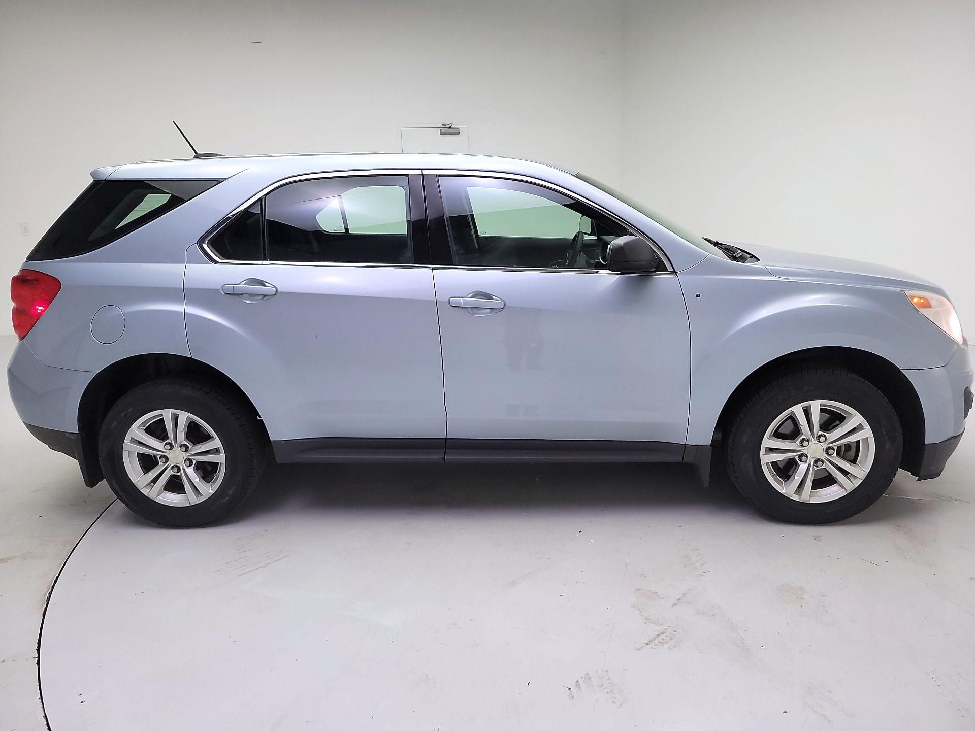 Thumbnail: 2015 Chevrolet Equinox - 4