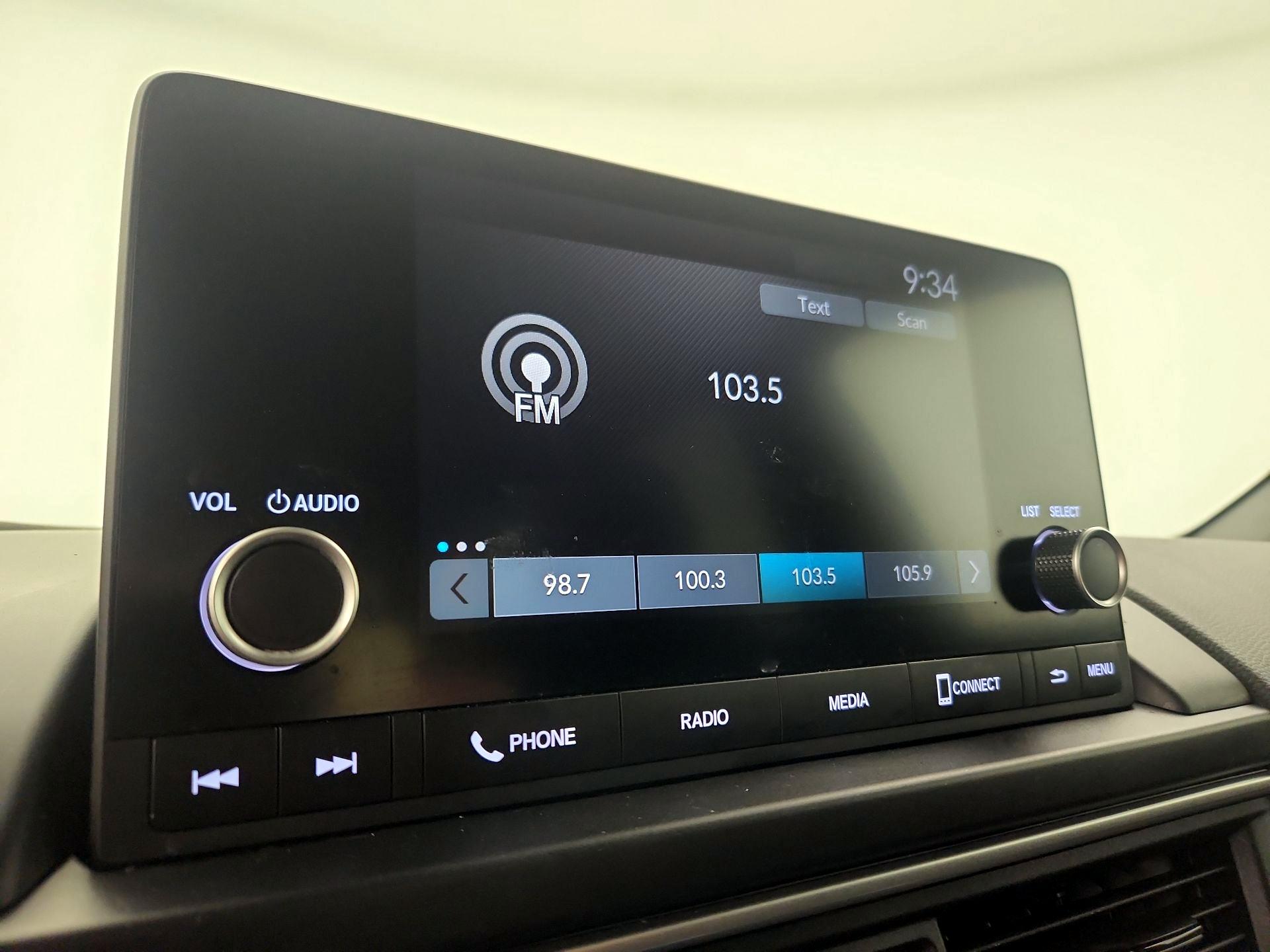 Thumbnail: 2025 Honda Pilot - 15