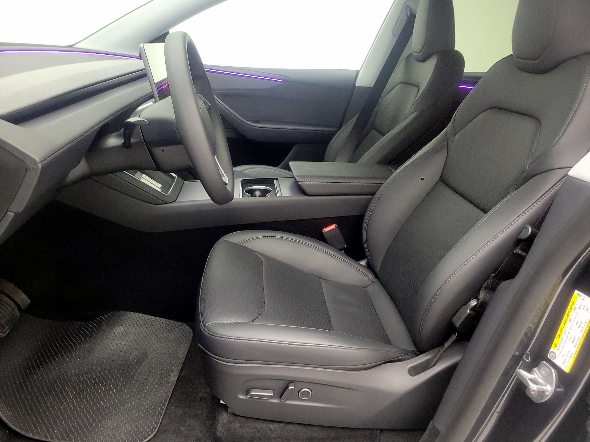 Thumbnail: 2026 Tesla Model Y - 9