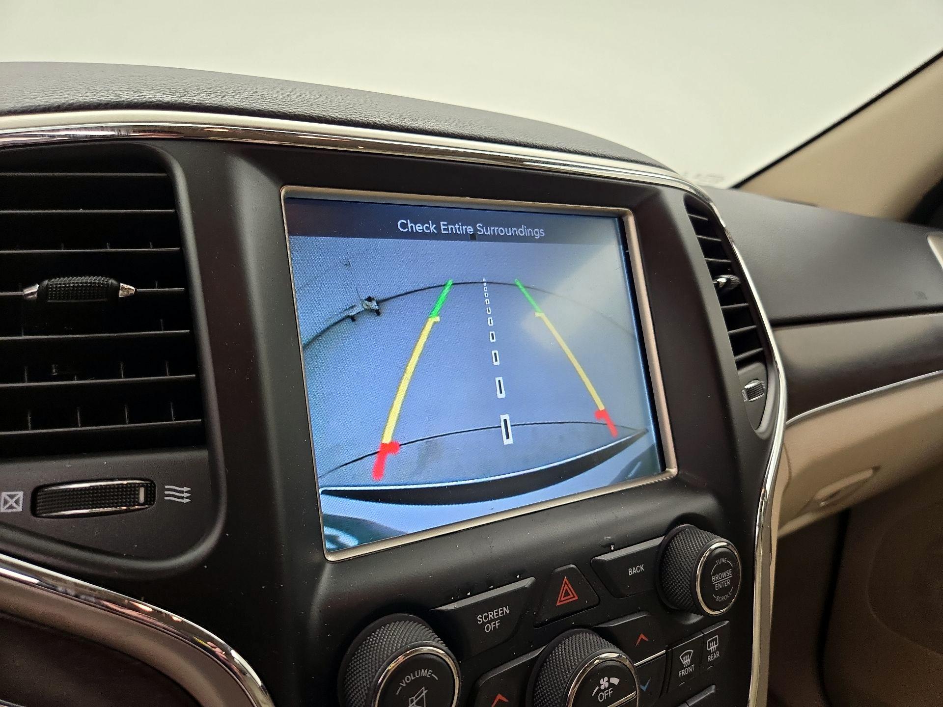 Thumbnail: 2017 Jeep Grand Cherokee - 15