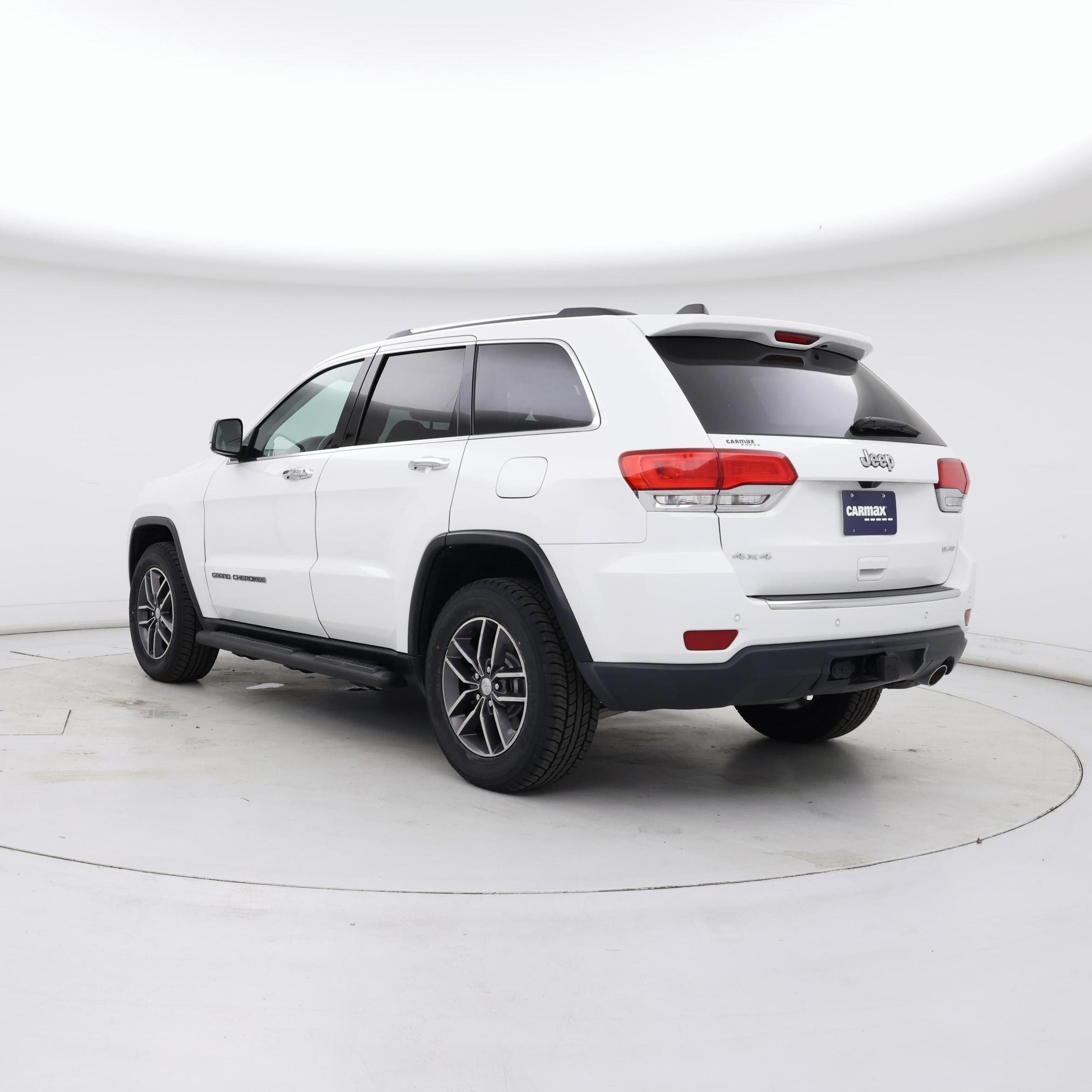 Thumbnail: 2017 Jeep Grand Cherokee - 2