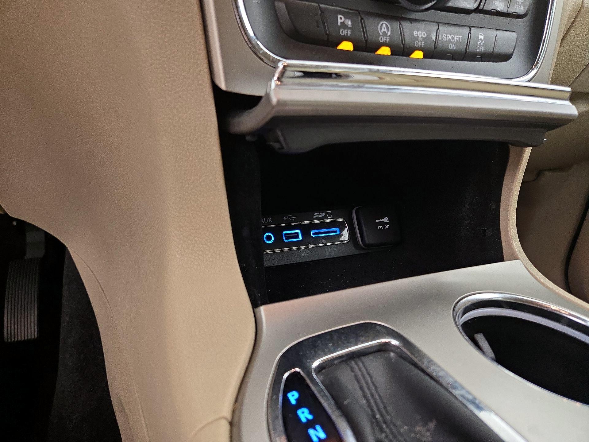 Thumbnail: 2017 Jeep Grand Cherokee - 19