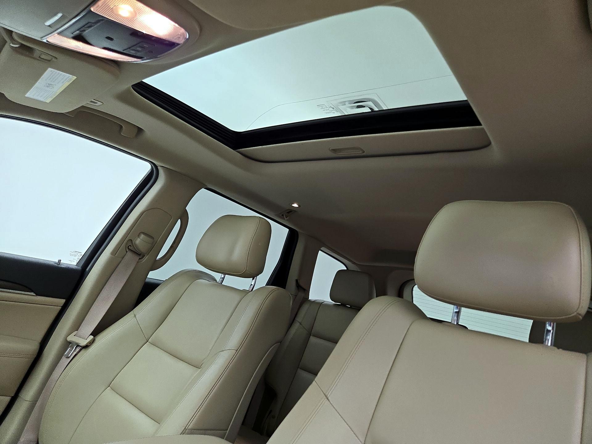 Thumbnail: 2017 Jeep Grand Cherokee - 20