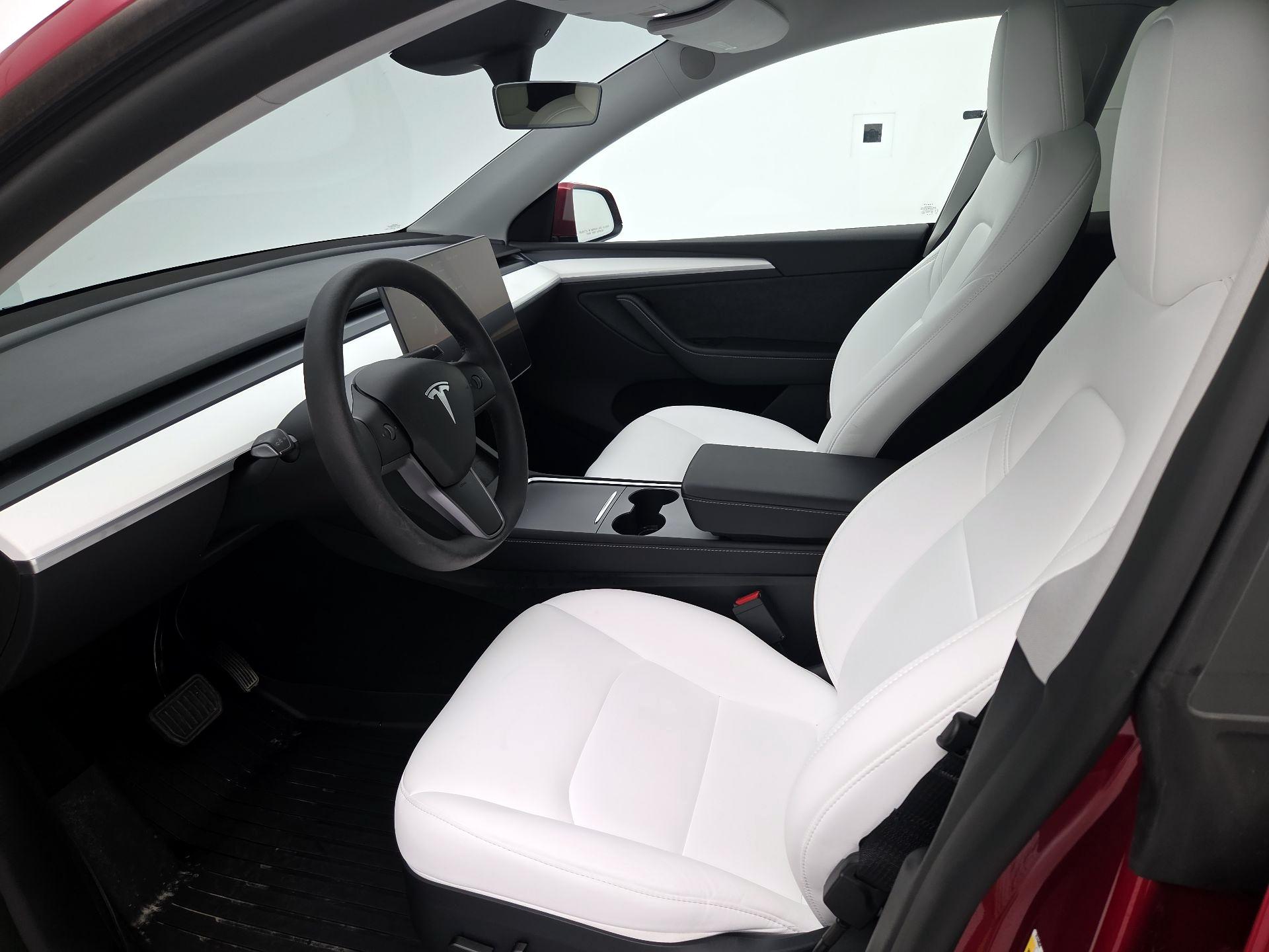Thumbnail: 2024 Tesla Model Y - 11