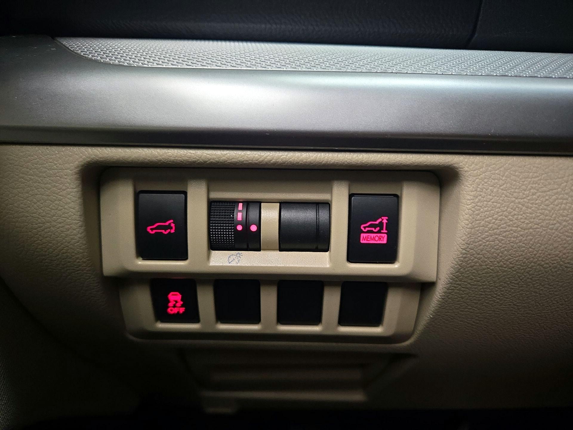 Thumbnail: 2018 Subaru Outback - 13