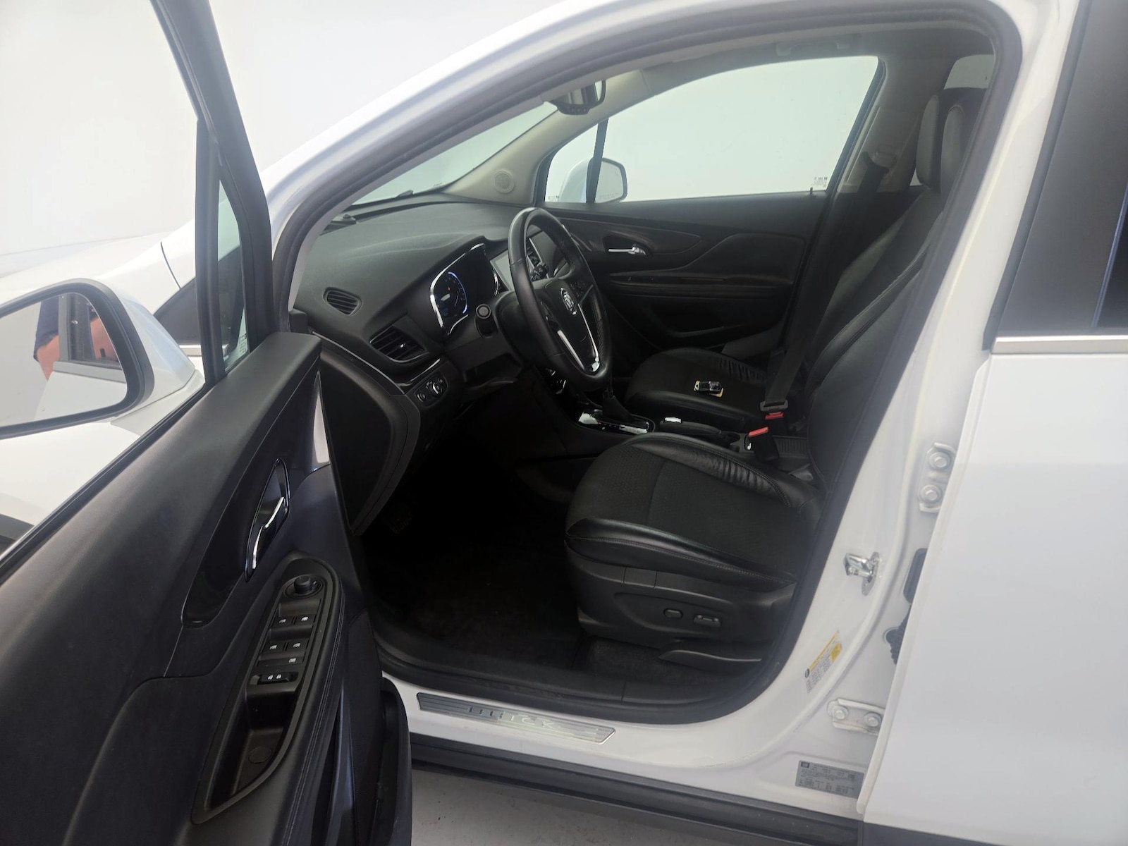 2017 Buick Encore Preferred II - Photo 10