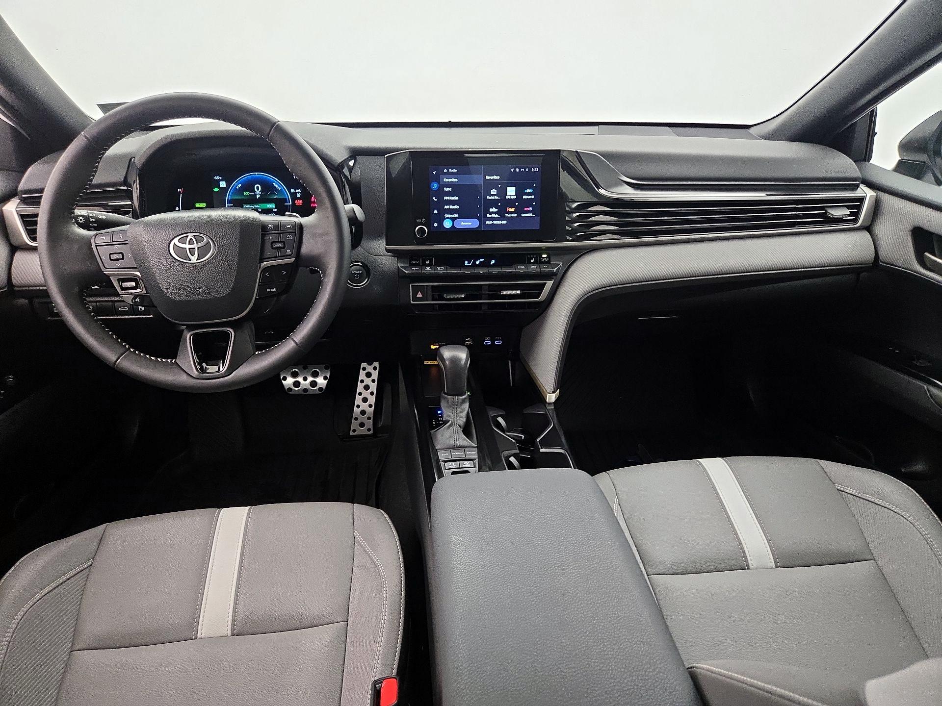 Thumbnail: 2025 Toyota Camry - 9