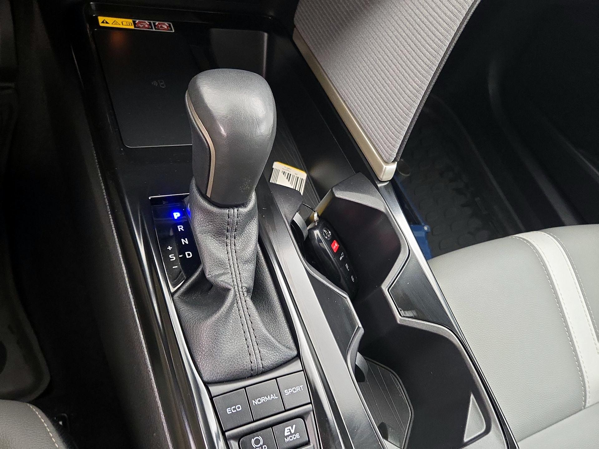 Thumbnail: 2025 Toyota Camry - 17