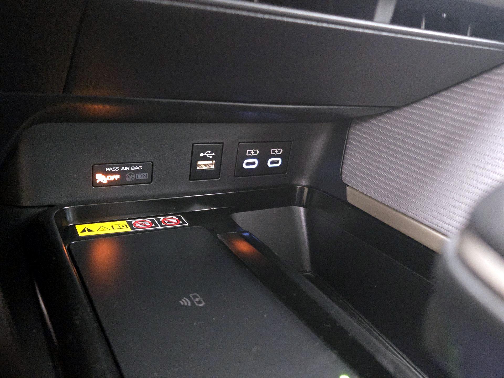 Thumbnail: 2025 Toyota Camry - 18