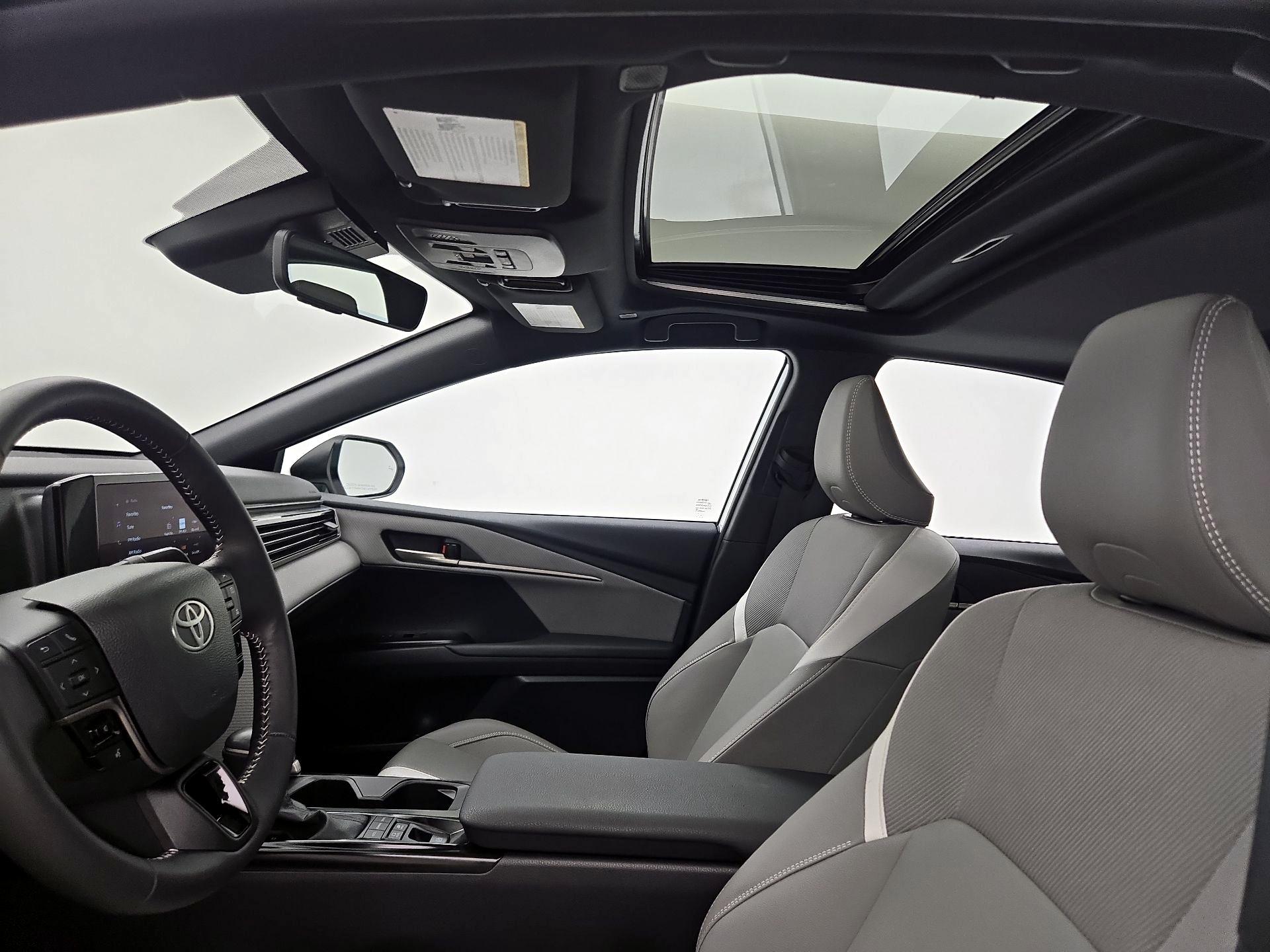 Thumbnail: 2025 Toyota Camry - 19