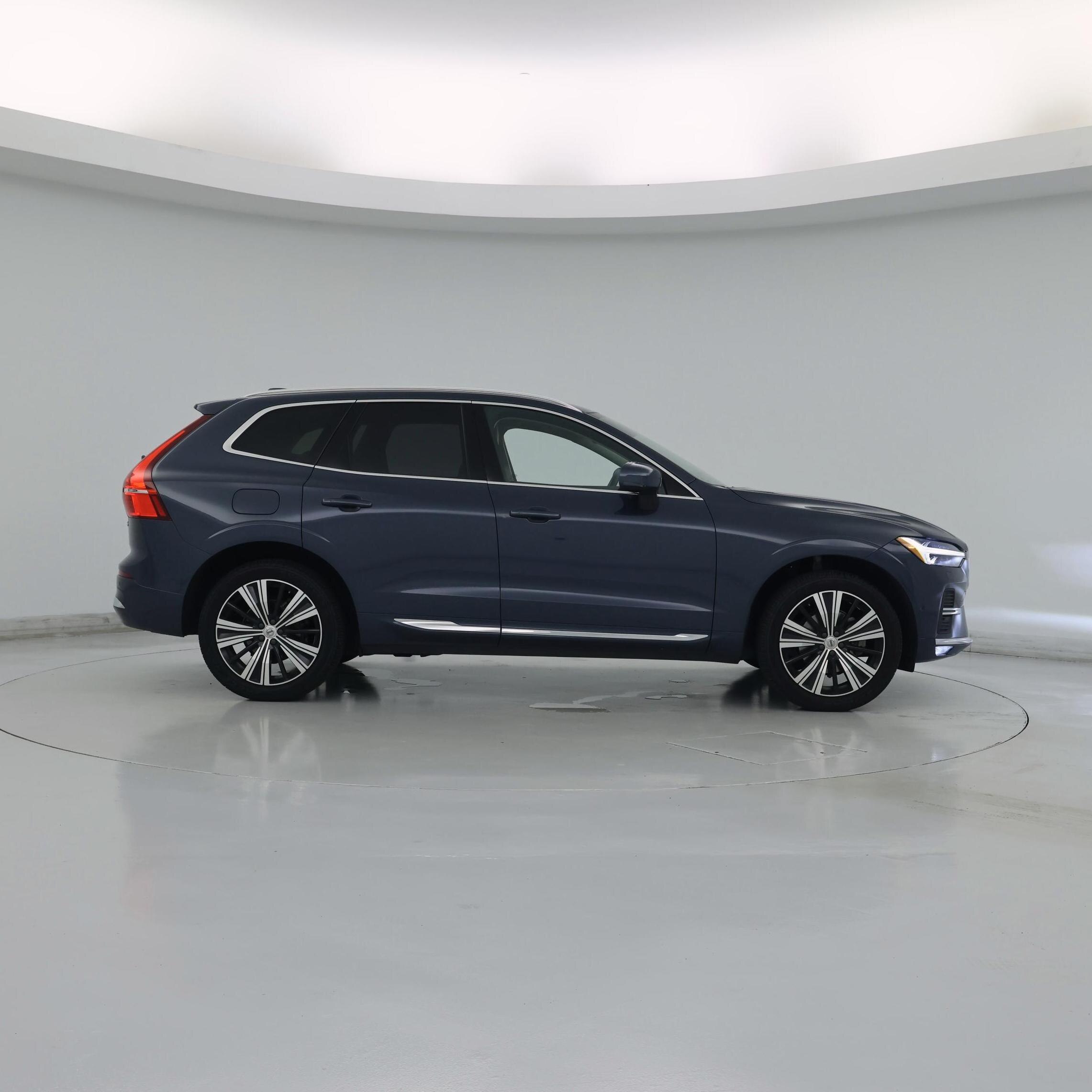 Thumbnail: 2023 Volvo XC60 - 7