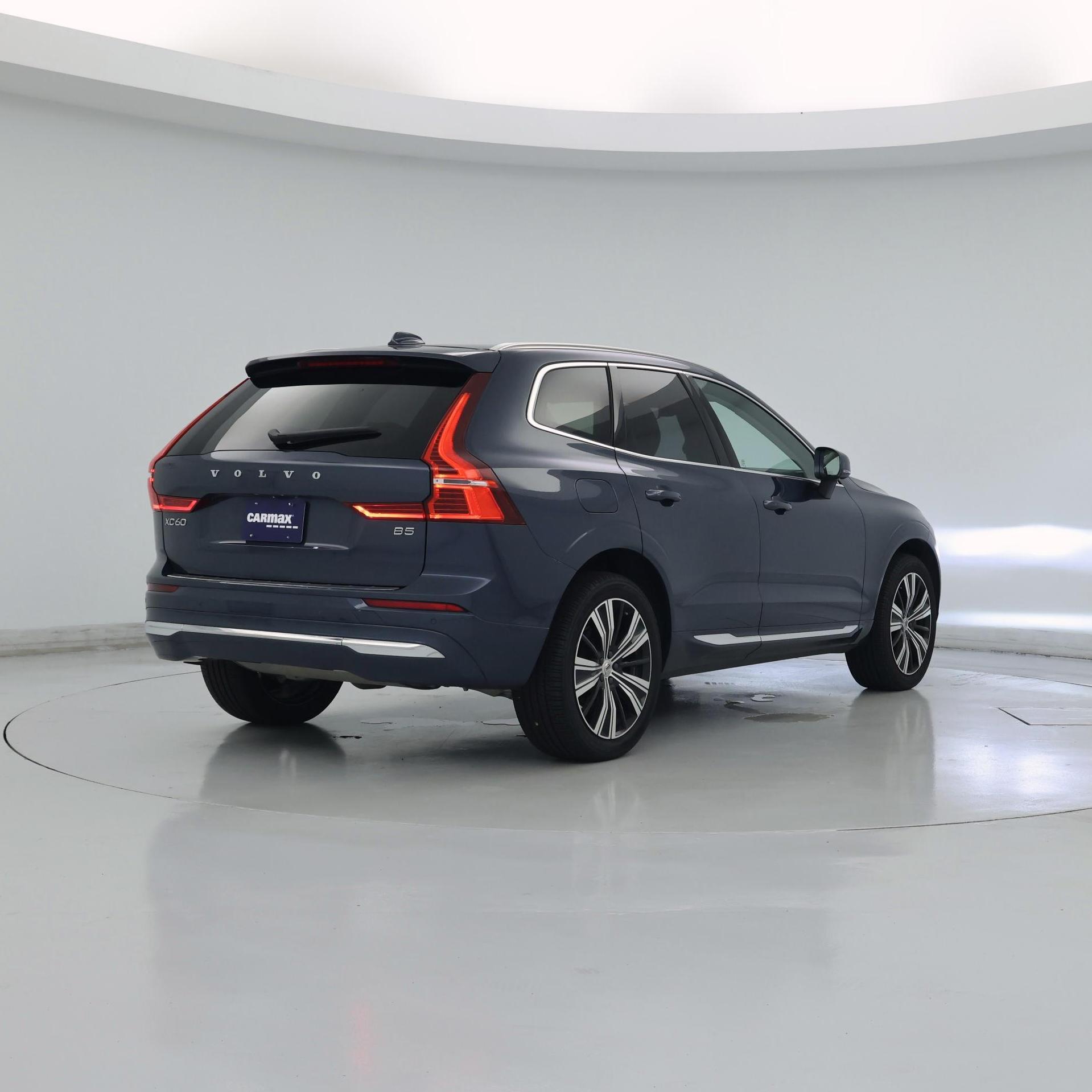 Thumbnail: 2023 Volvo XC60 - 8