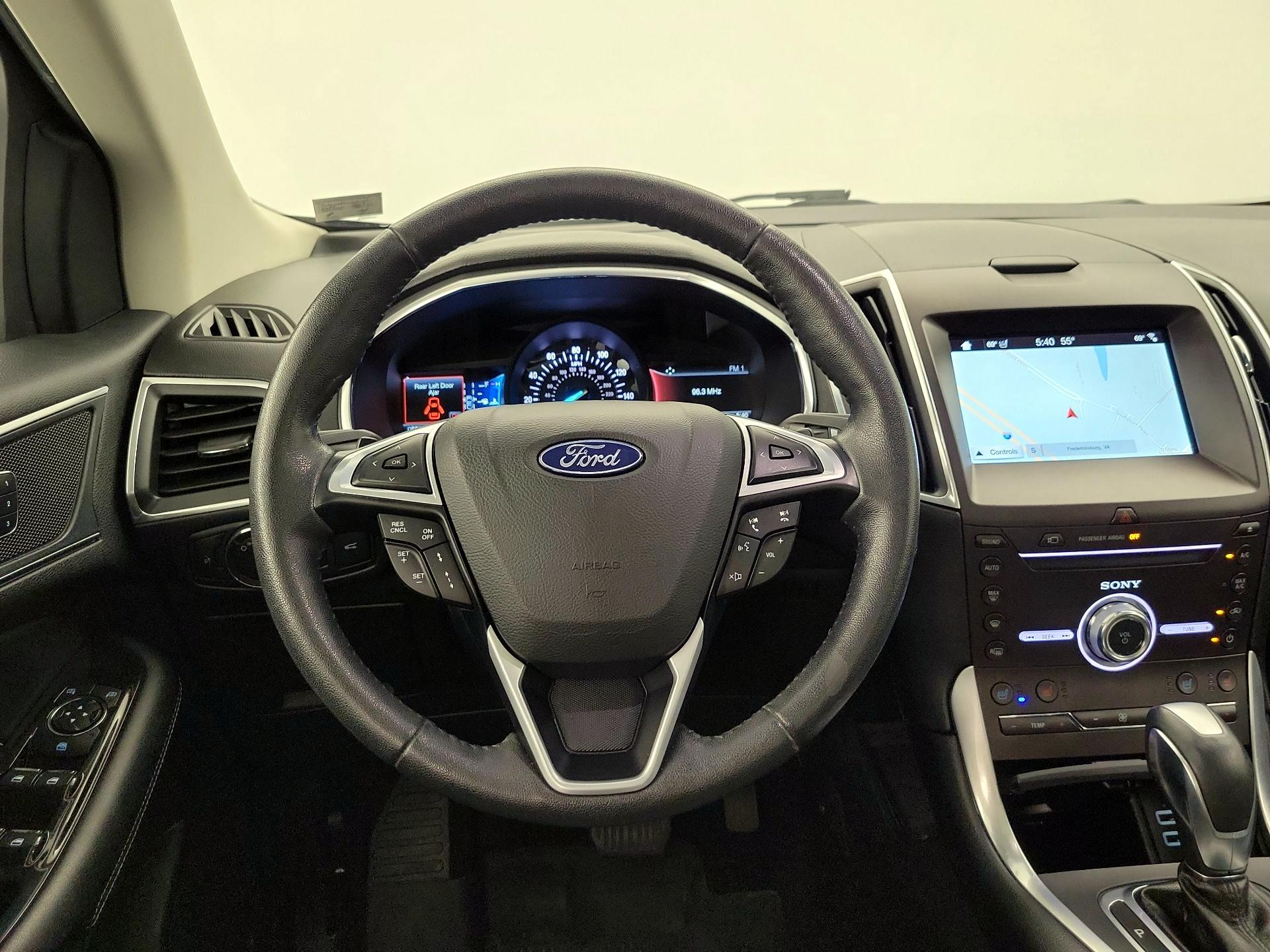 Thumbnail: 2018 Ford Edge - 10