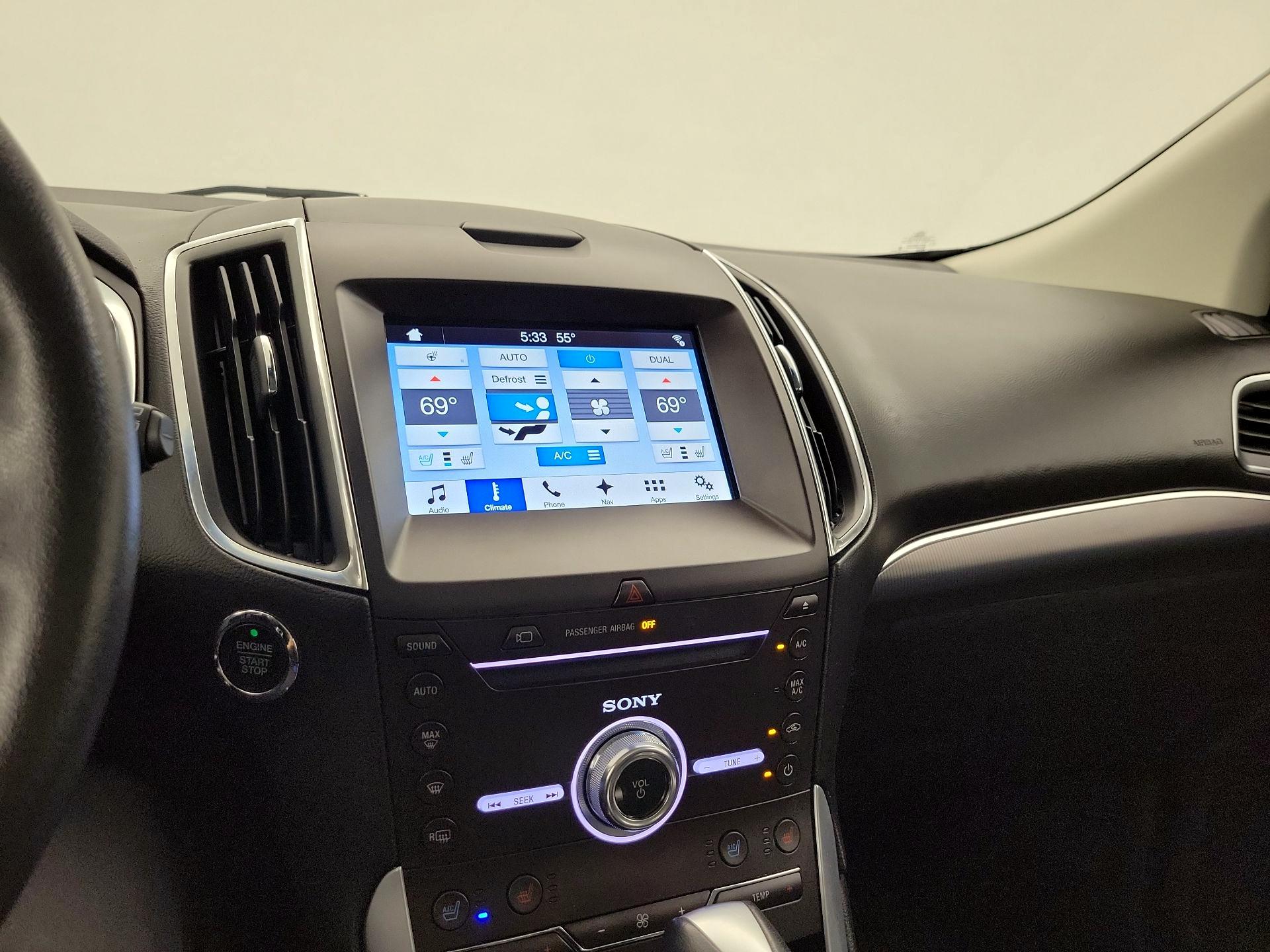 Thumbnail: 2018 Ford Edge - 17