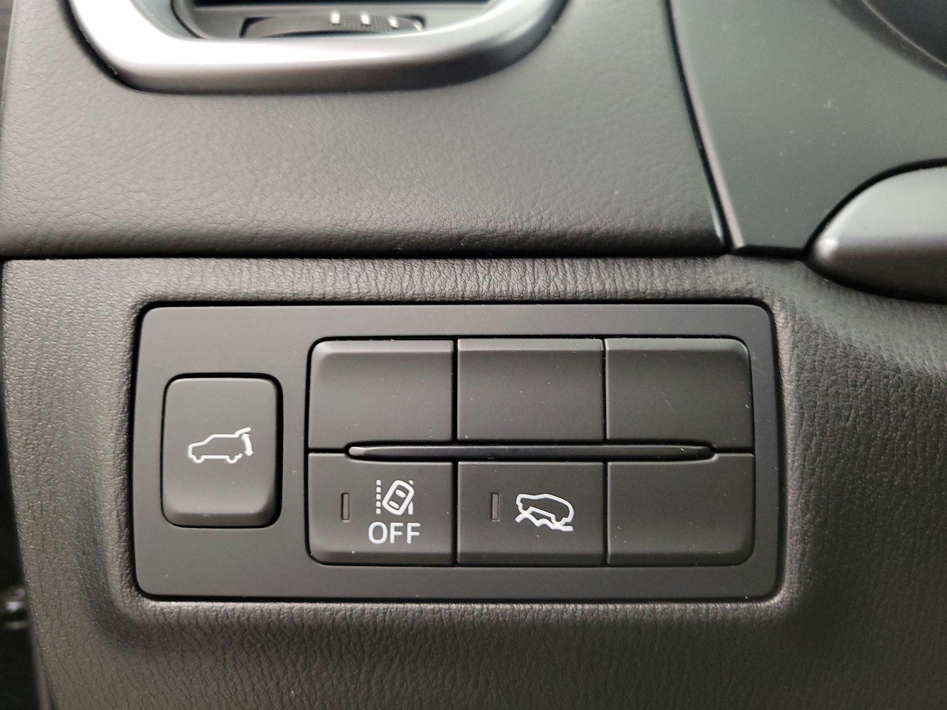 Thumbnail: 2023 Mazda CX-9 - 13