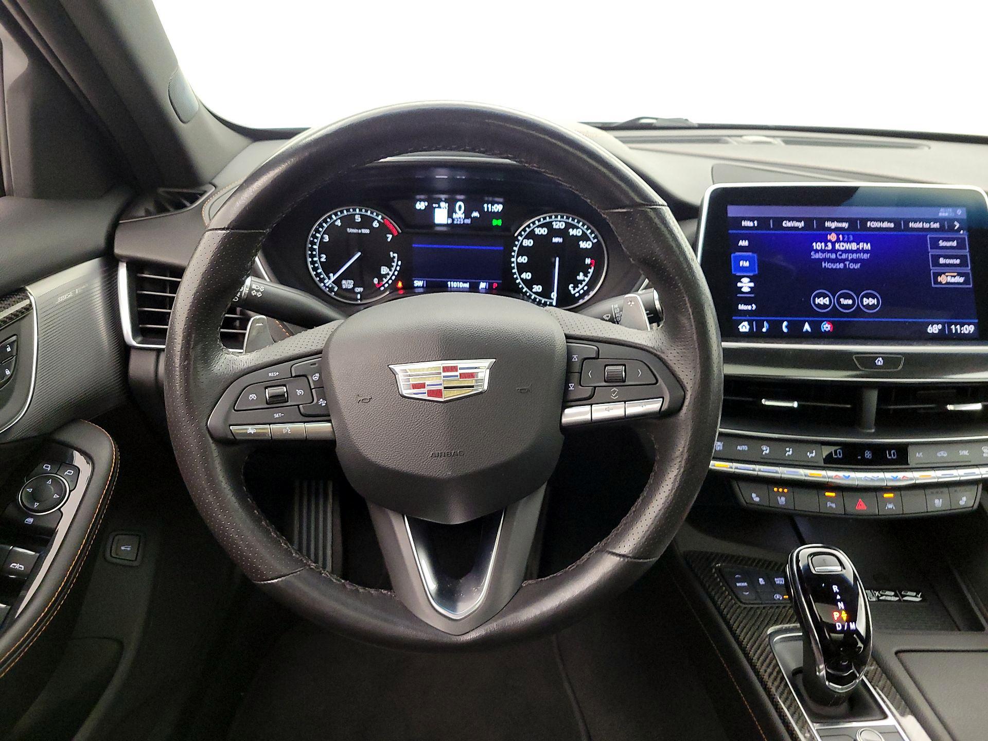 Thumbnail: 2023 Cadillac CT5 - 10
