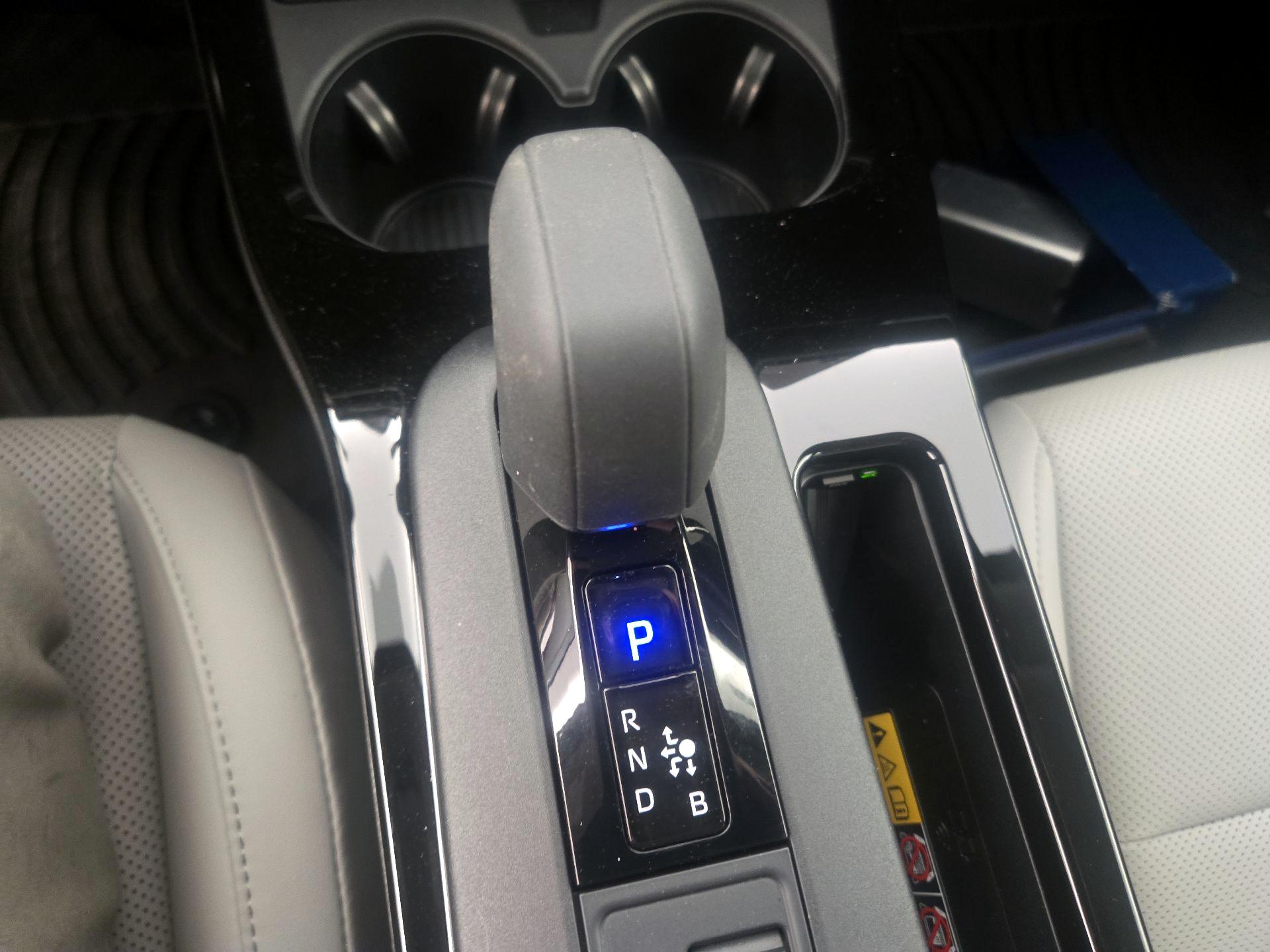 Thumbnail: 2024 Toyota Prius - 15