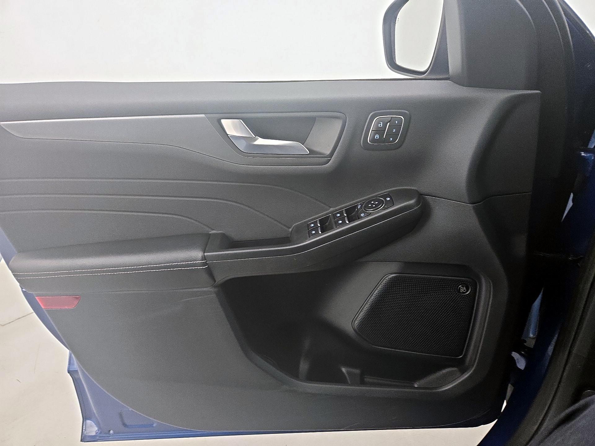 Thumbnail: 2023 Ford Escape - 12