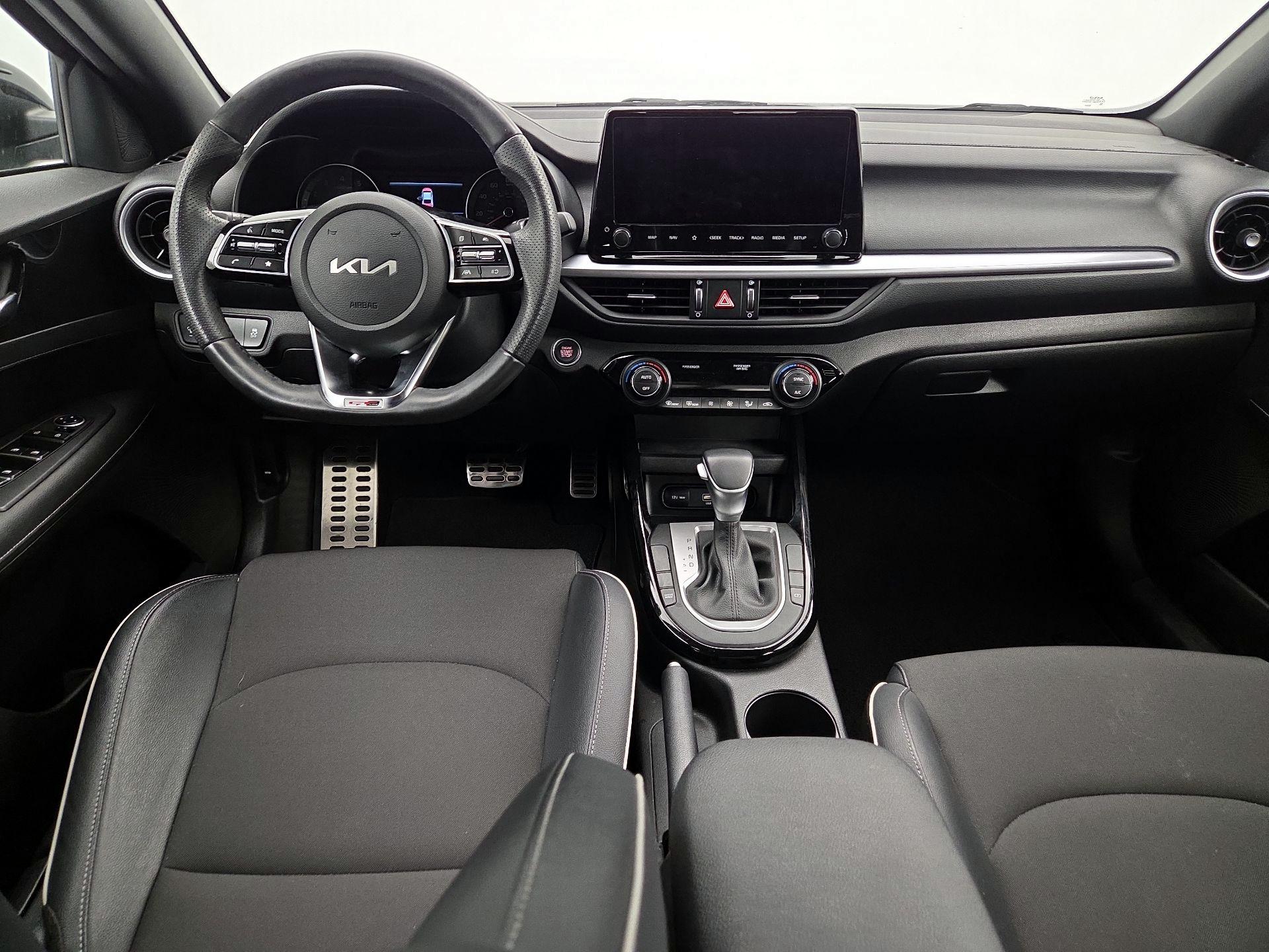 Thumbnail: 2023 Kia Forte - 9