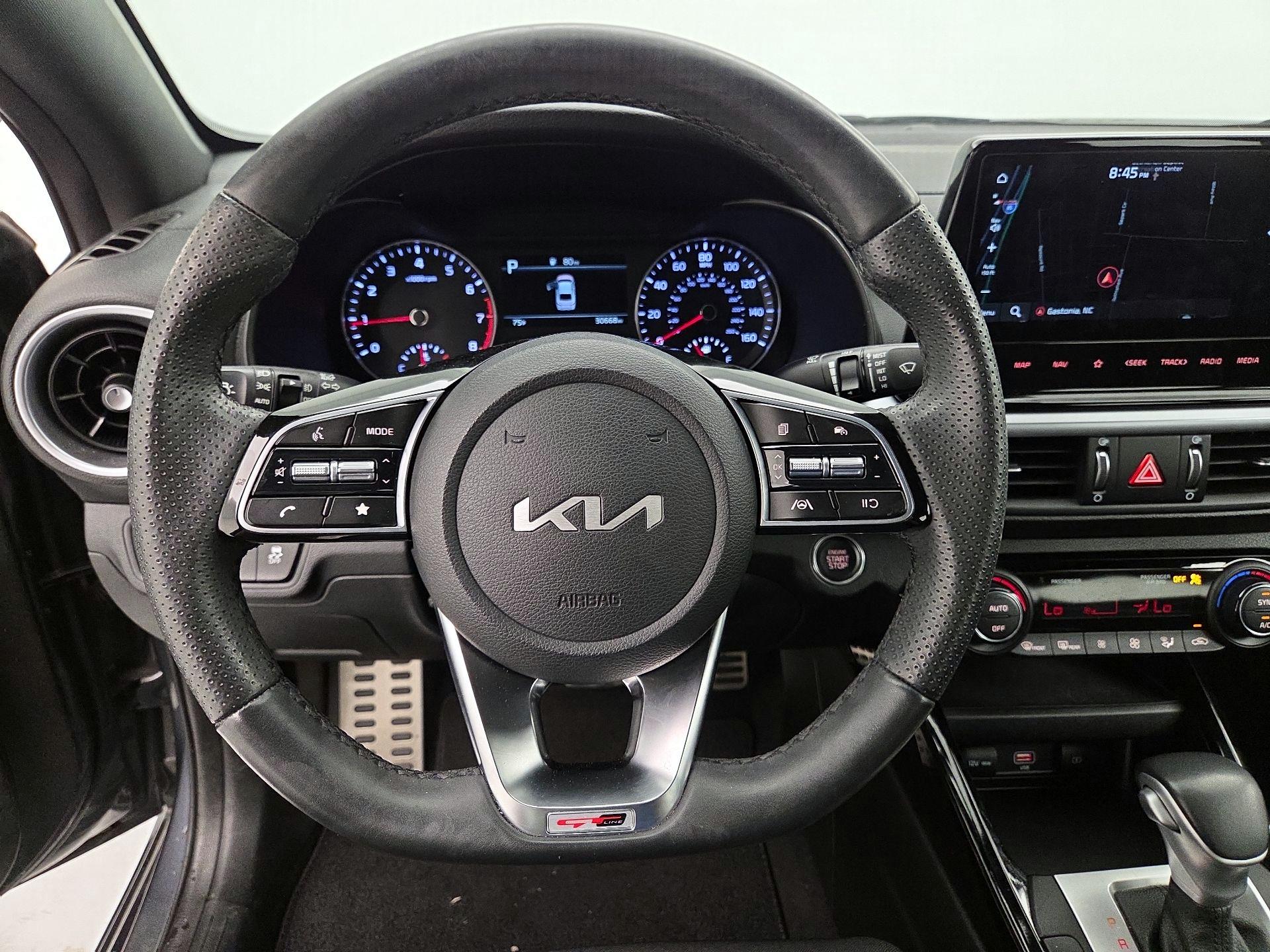 Thumbnail: 2023 Kia Forte - 10