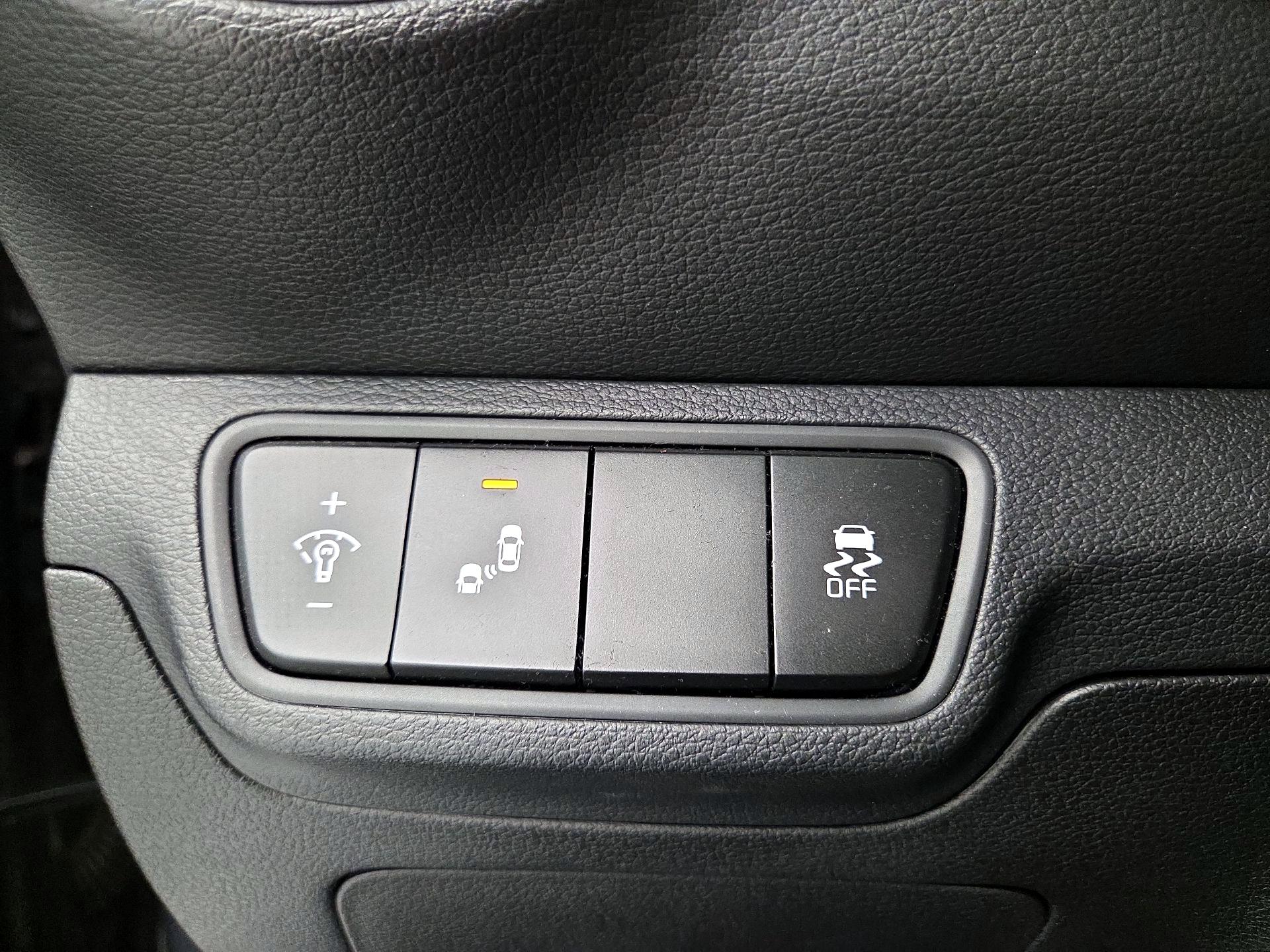 Thumbnail: 2023 Kia Forte - 13