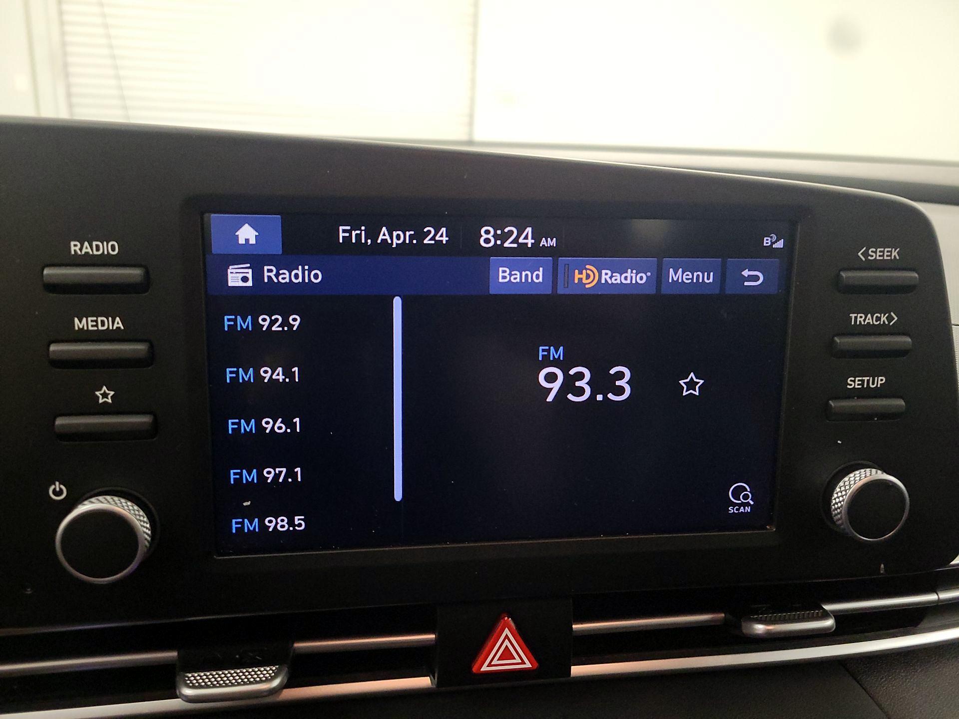 Thumbnail: 2023 Hyundai Elantra - 15