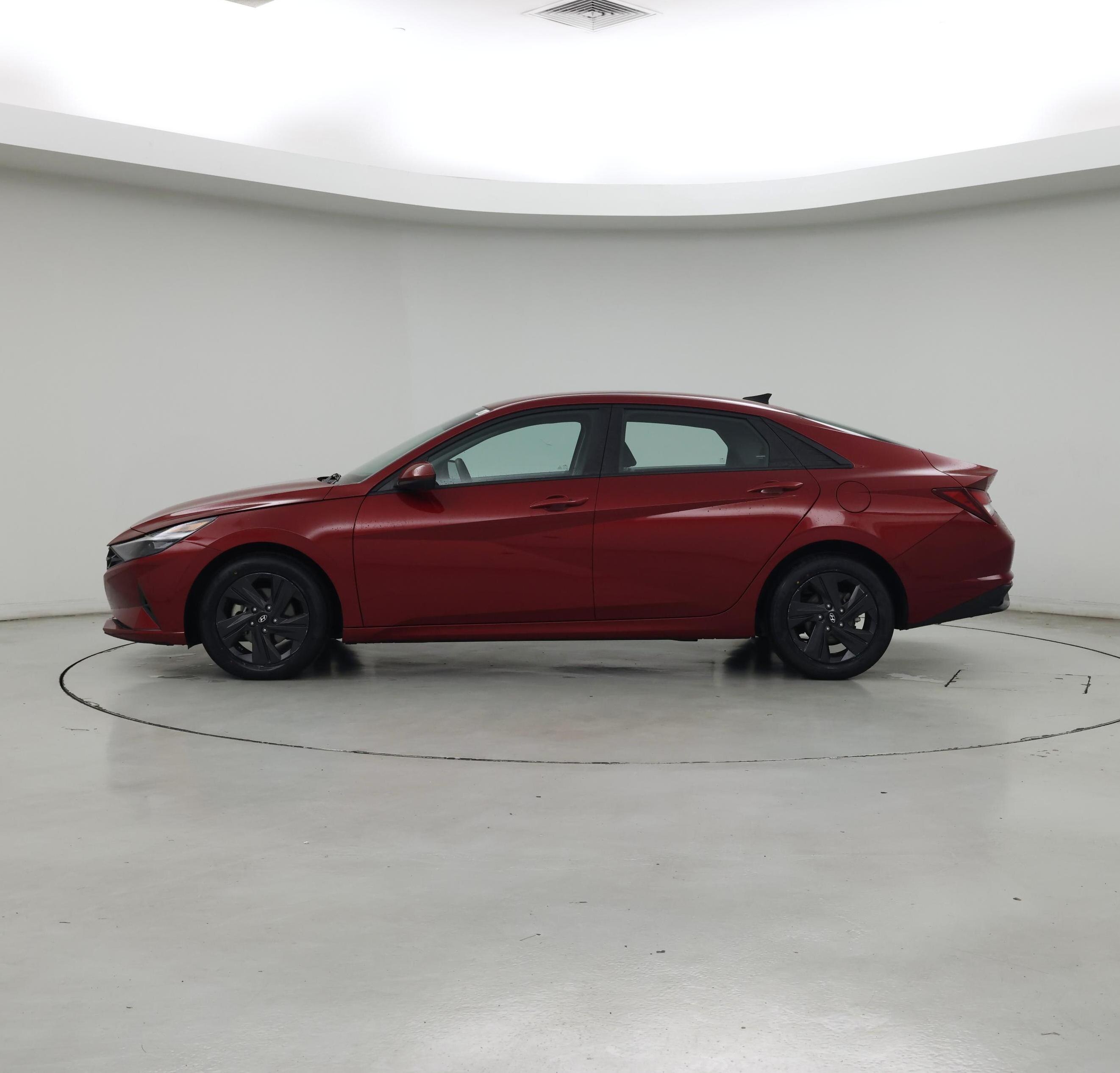 Thumbnail: 2023 Hyundai Elantra - 3