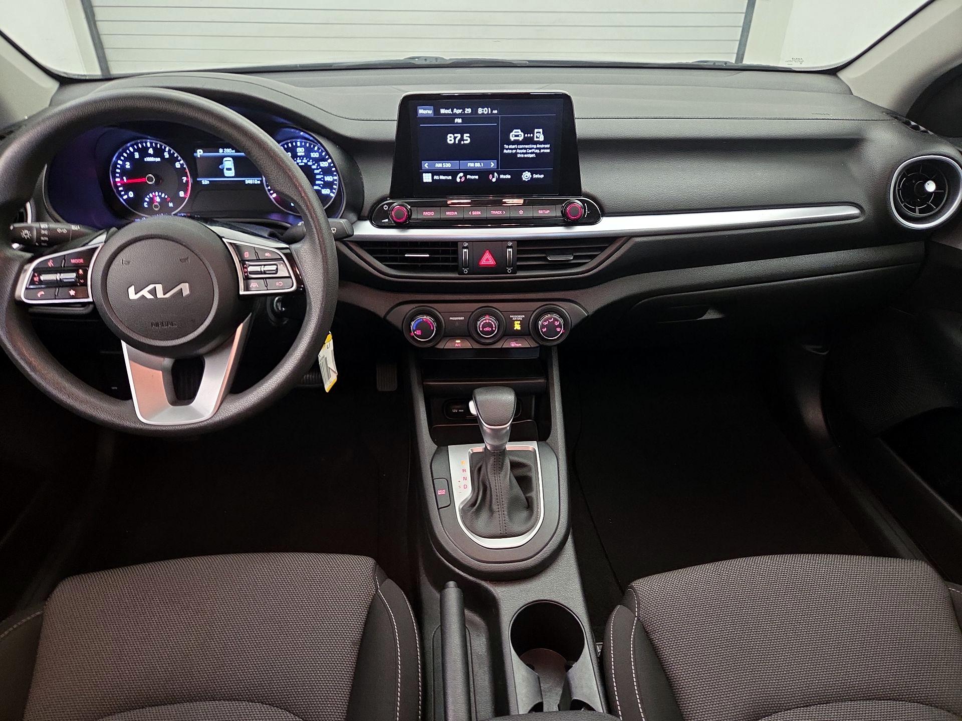 Thumbnail: 2023 Kia Forte - 9