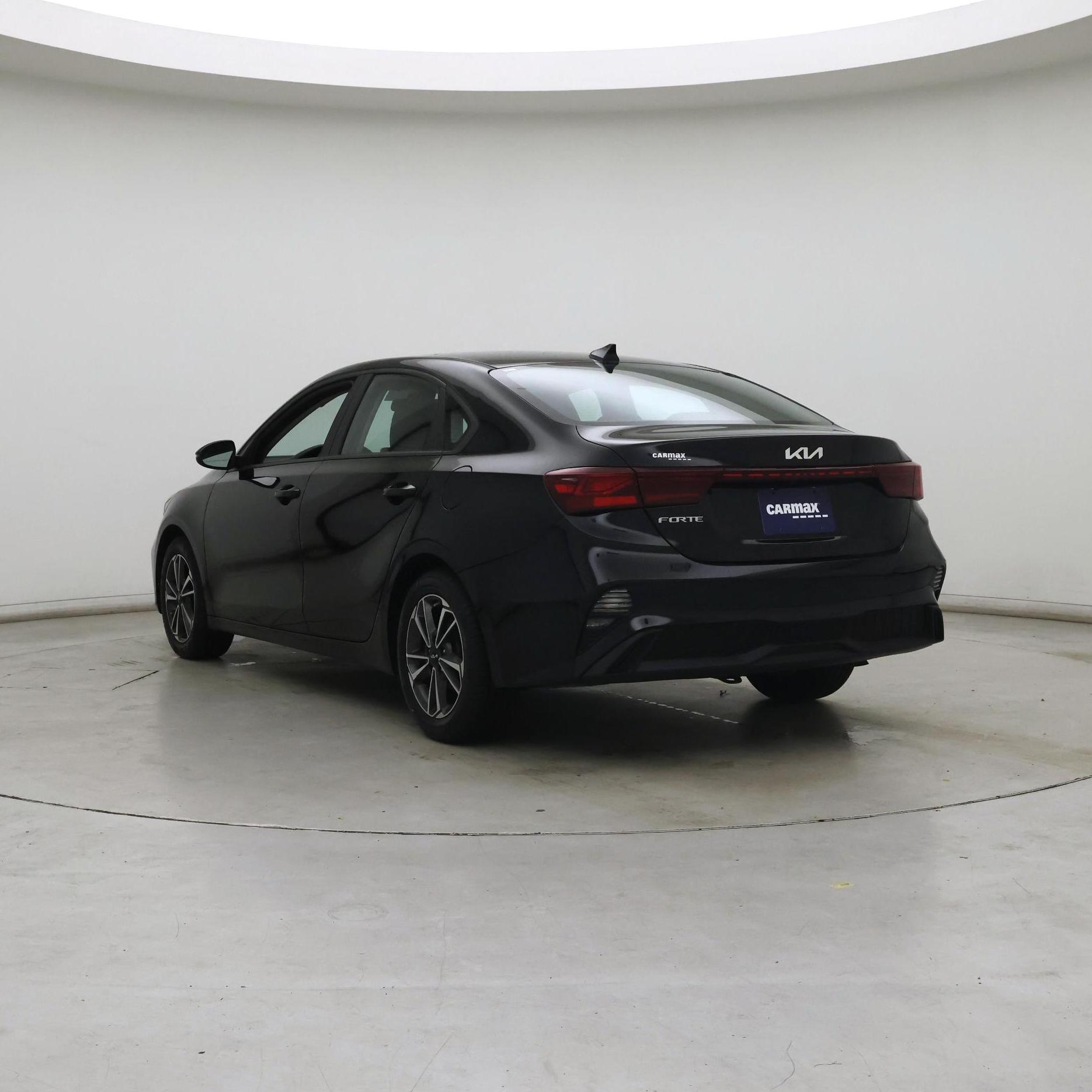 Thumbnail: 2023 Kia Forte - 2